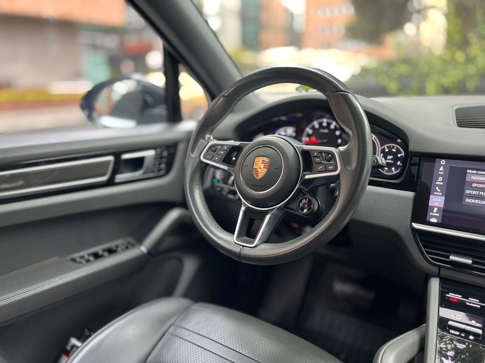 PORSCHE CAYENNE 2020