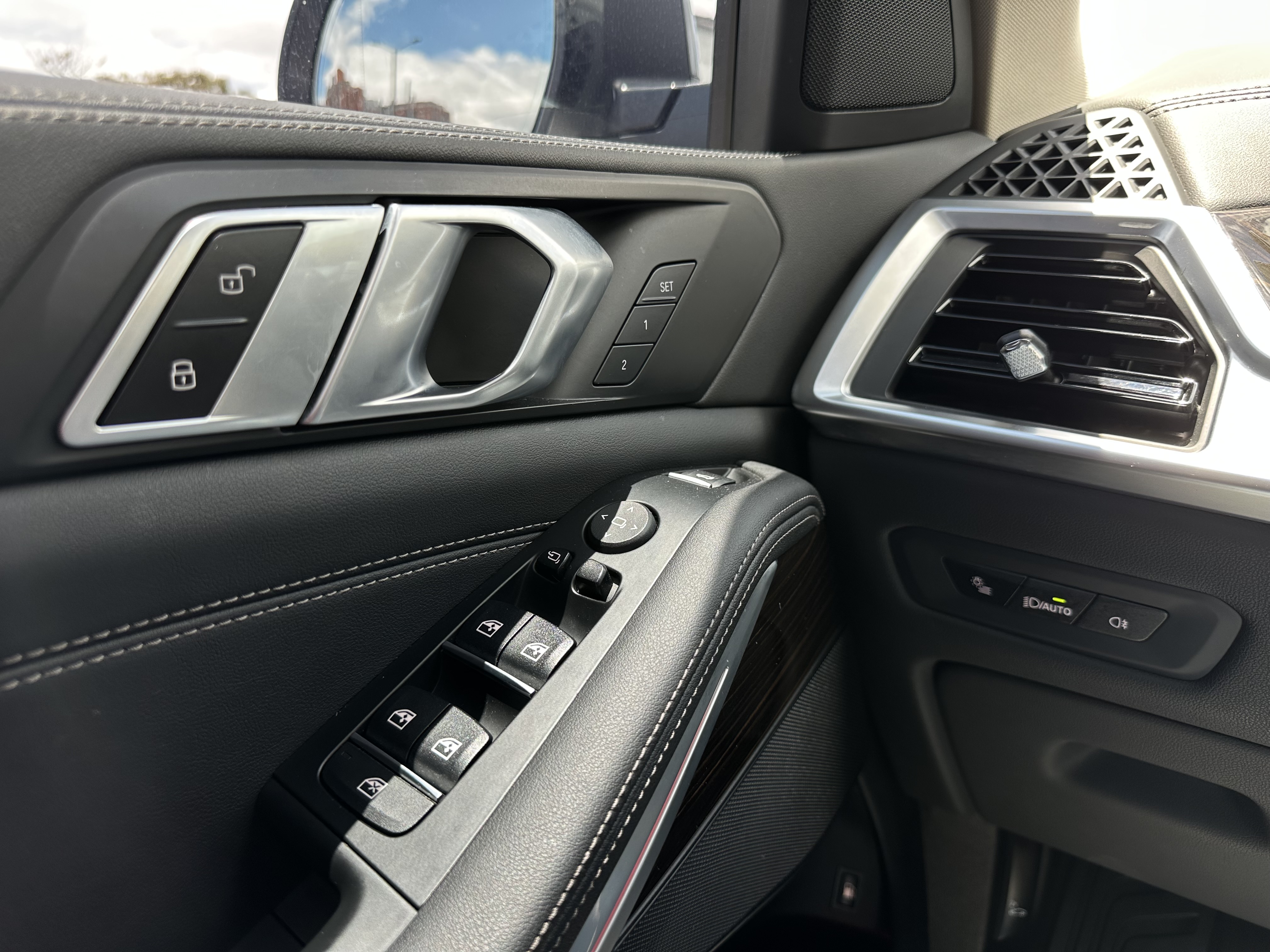 BMW X5 XDRIVE50E 2024