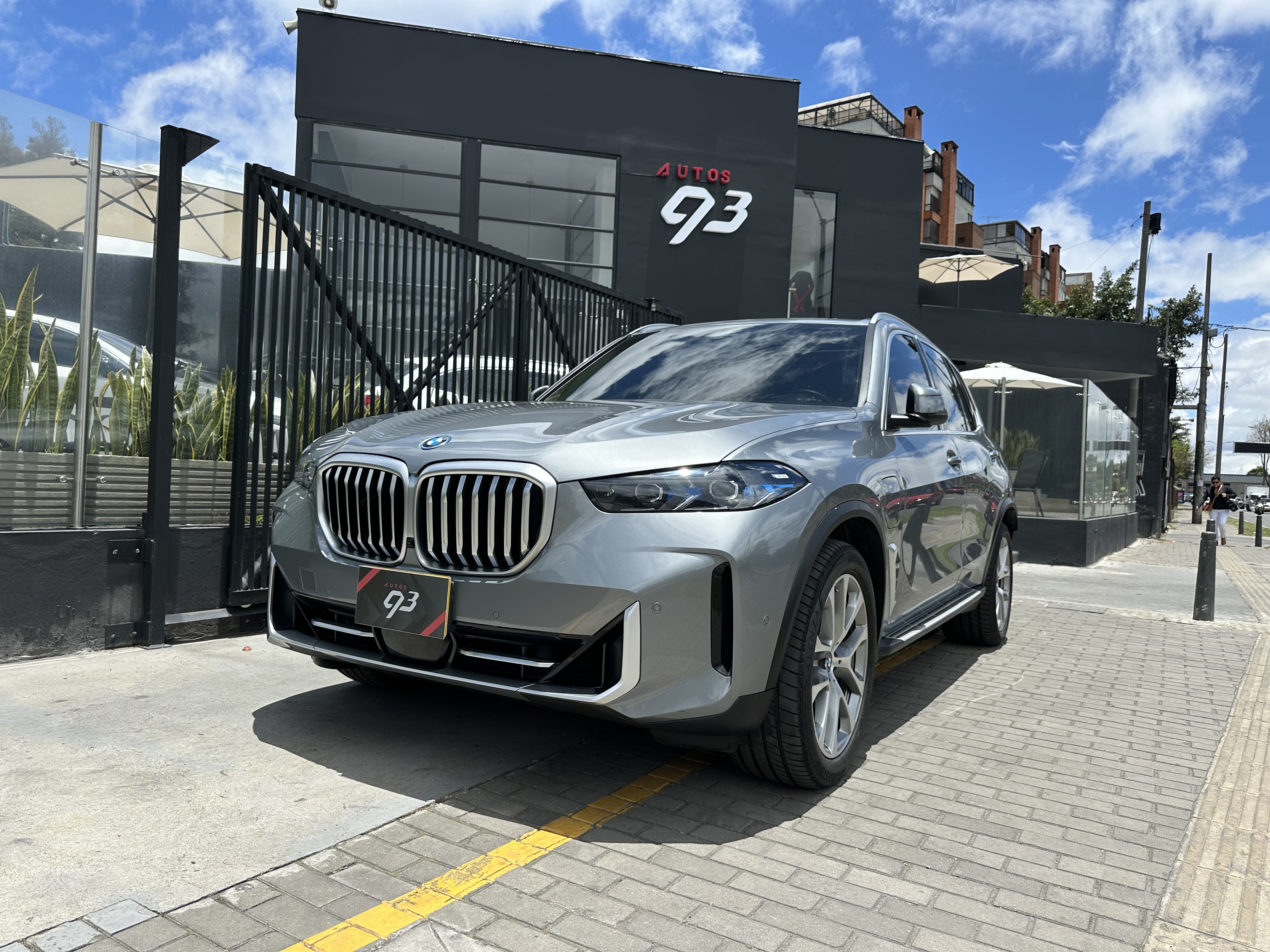 BMW X5 XDRIVE50E 2024