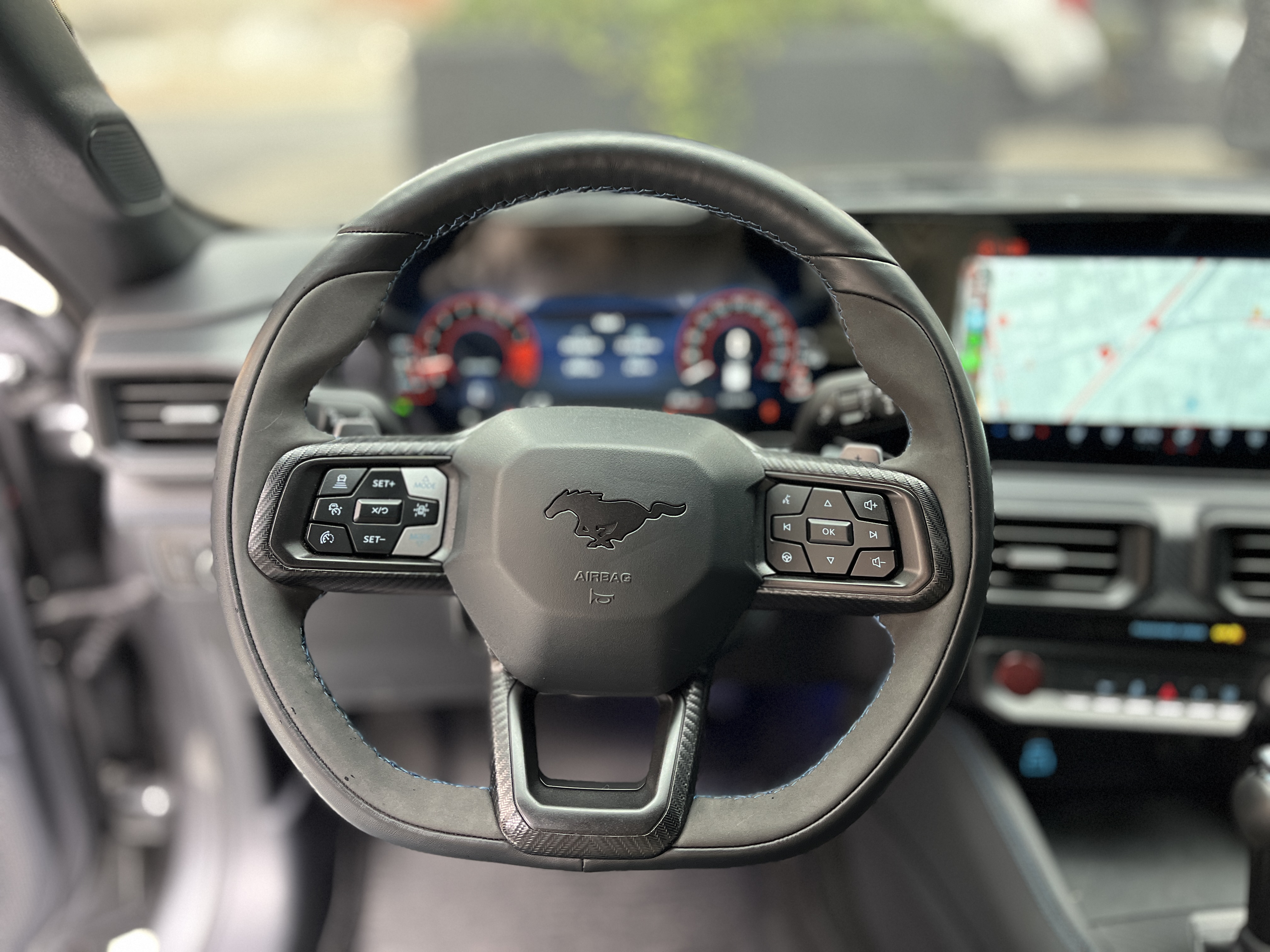 FORD MUSTANG DARK HORSE 2025