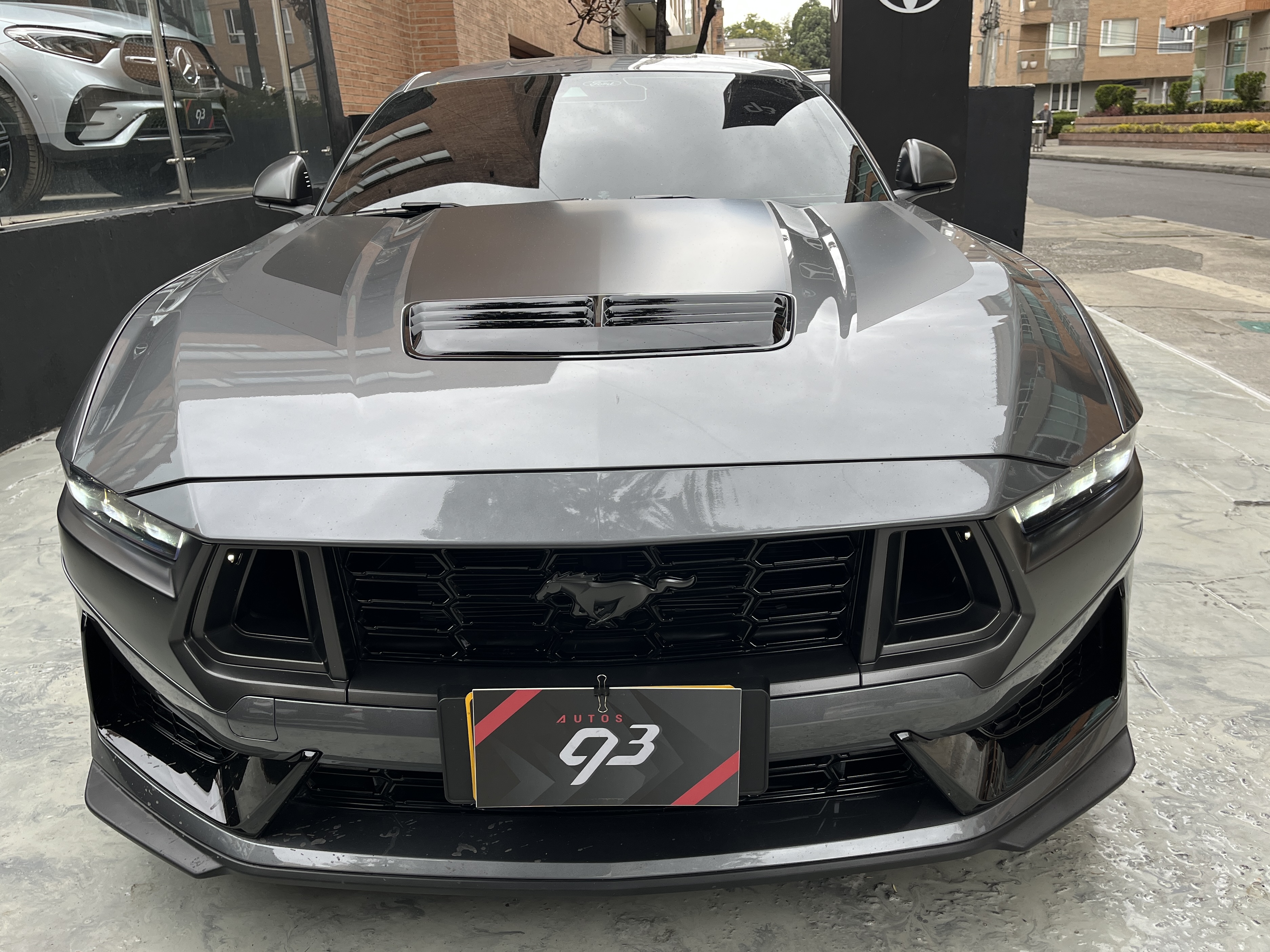 FORD MUSTANG DARK HORSE 2025