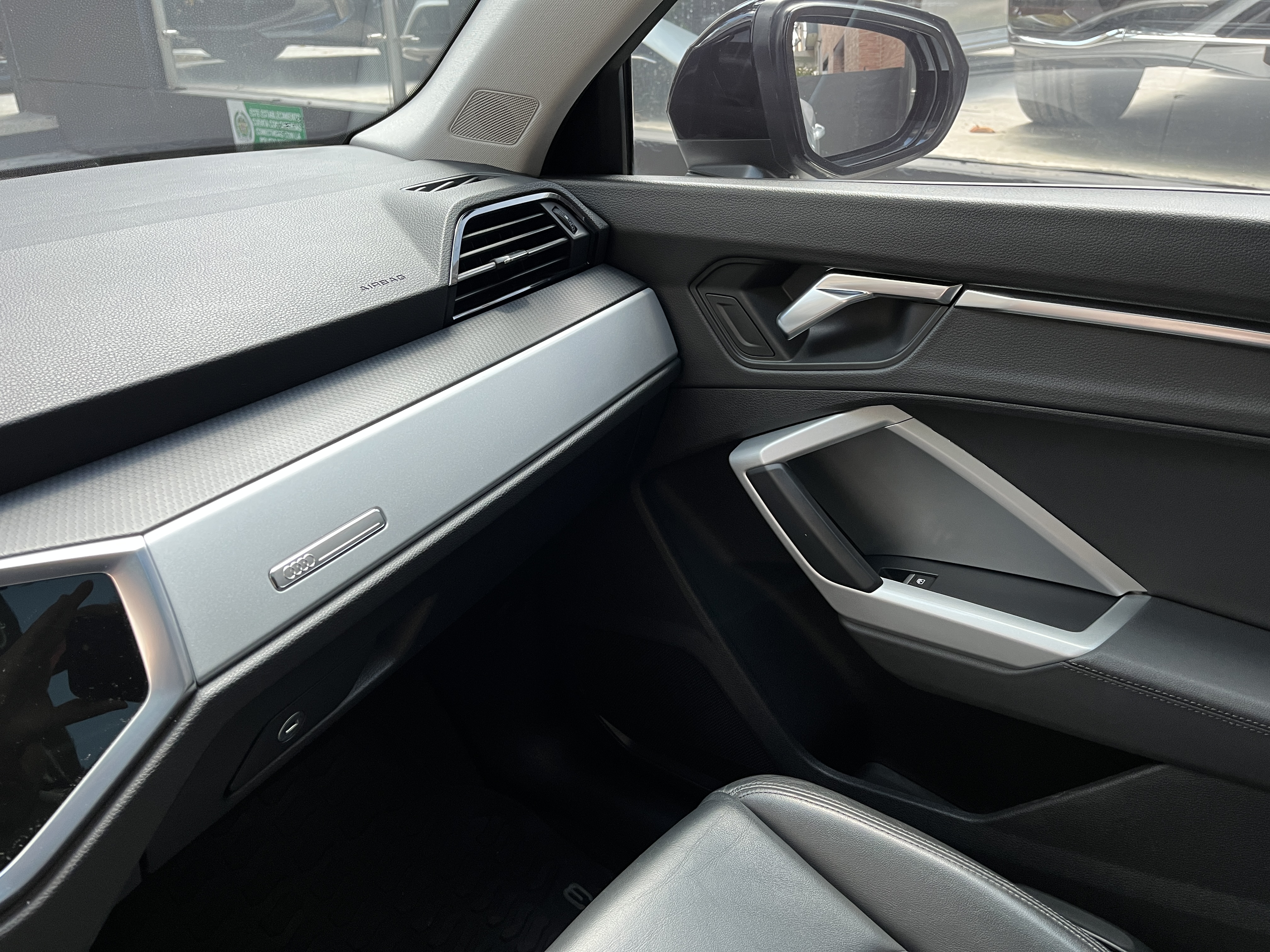 AUDI Q3 2021