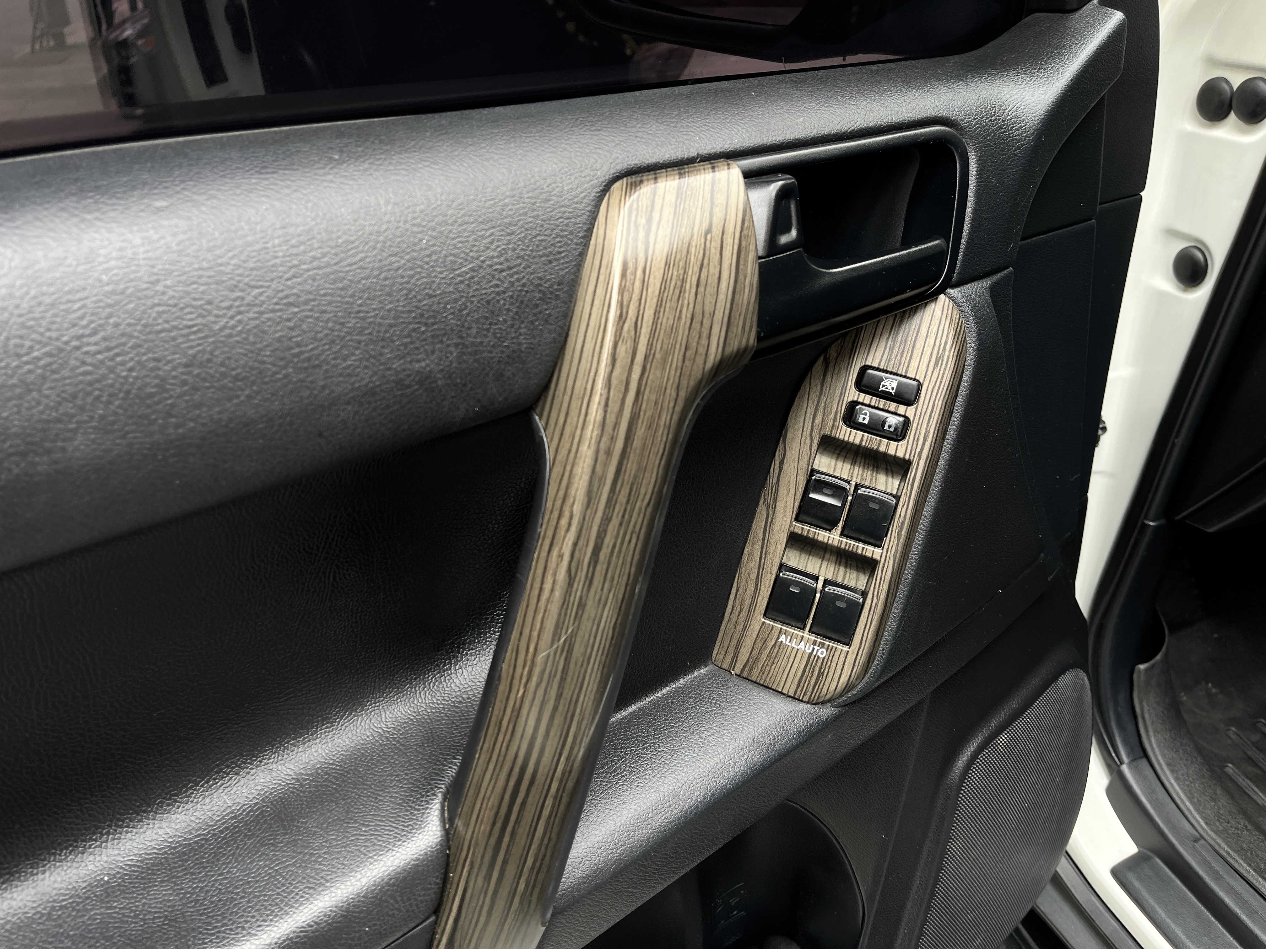 TOYOTA PRADO TX 2014