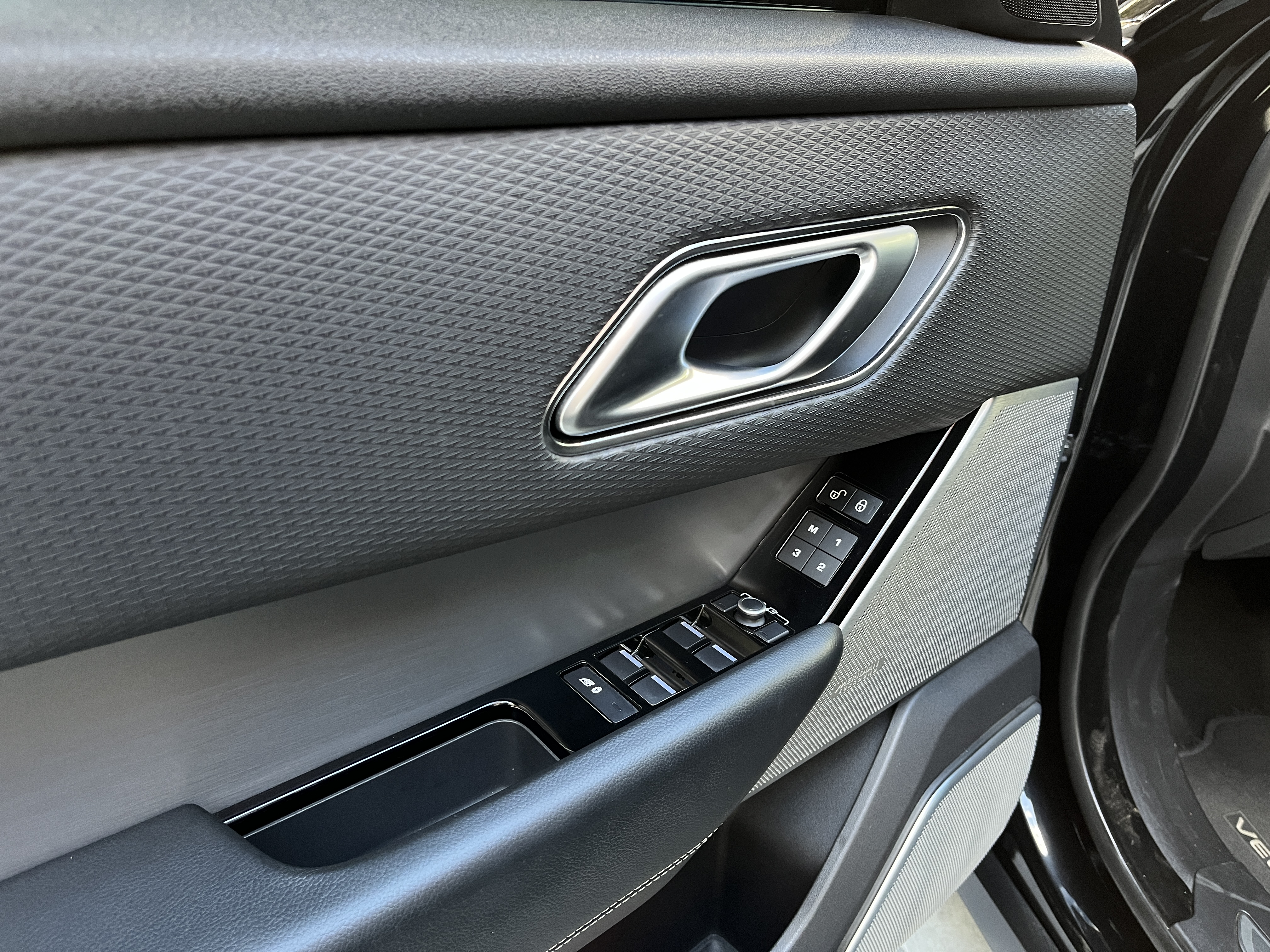LAND ROVER VELAR 2020
