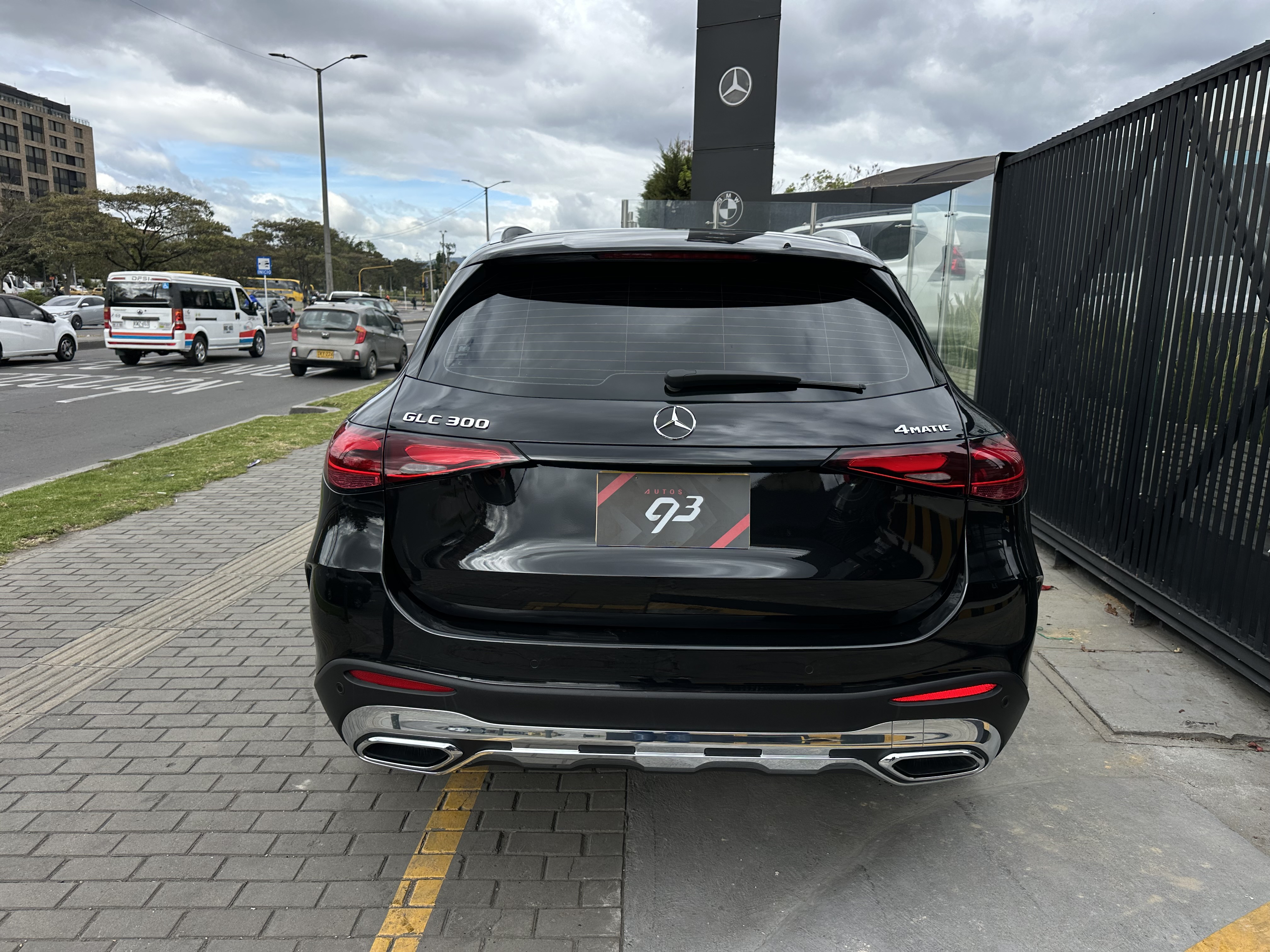 MERCEDES-BENZ GLC300 4MATIC 2026