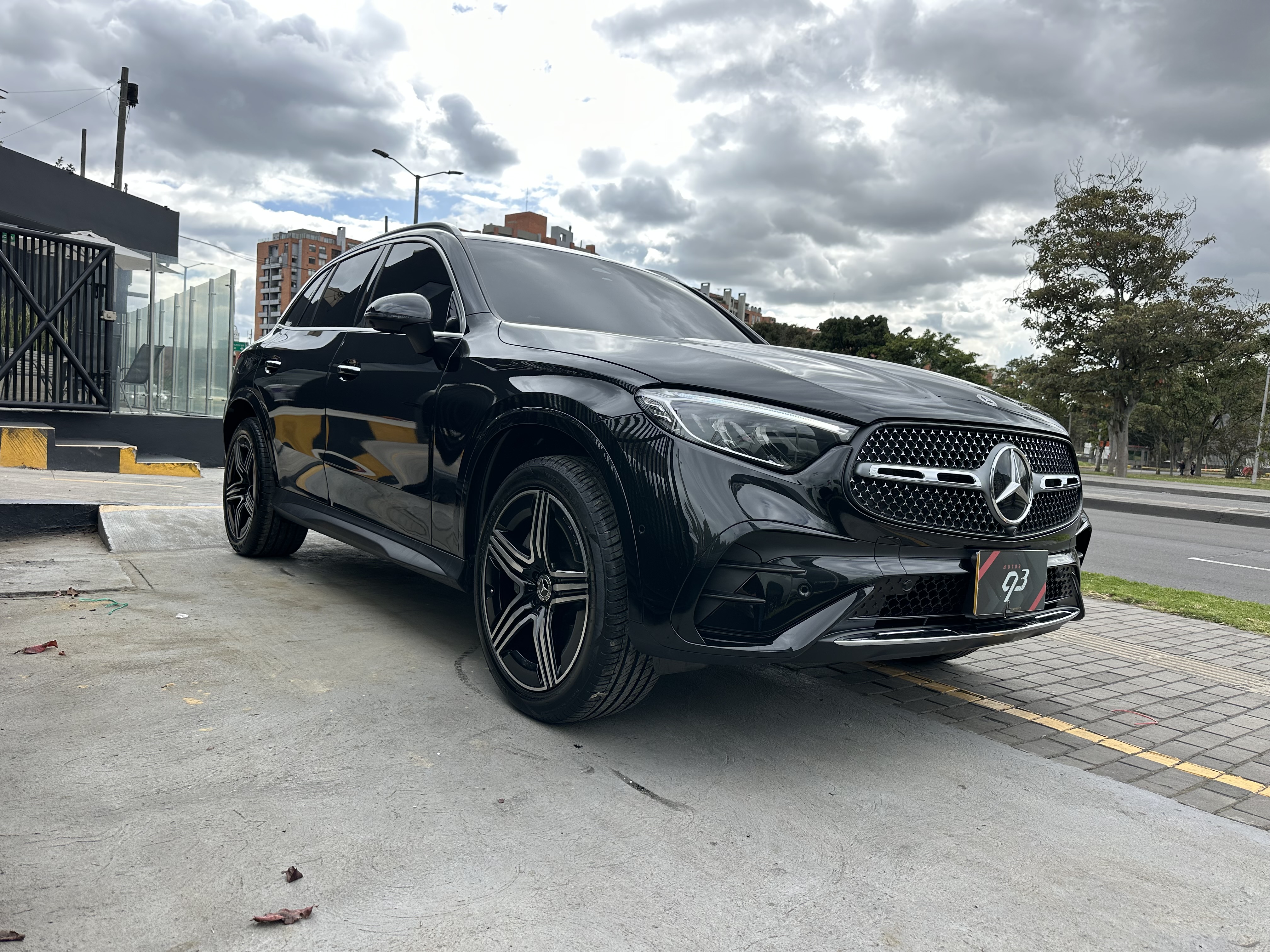 MERCEDES-BENZ GLC300 4MATIC 2026