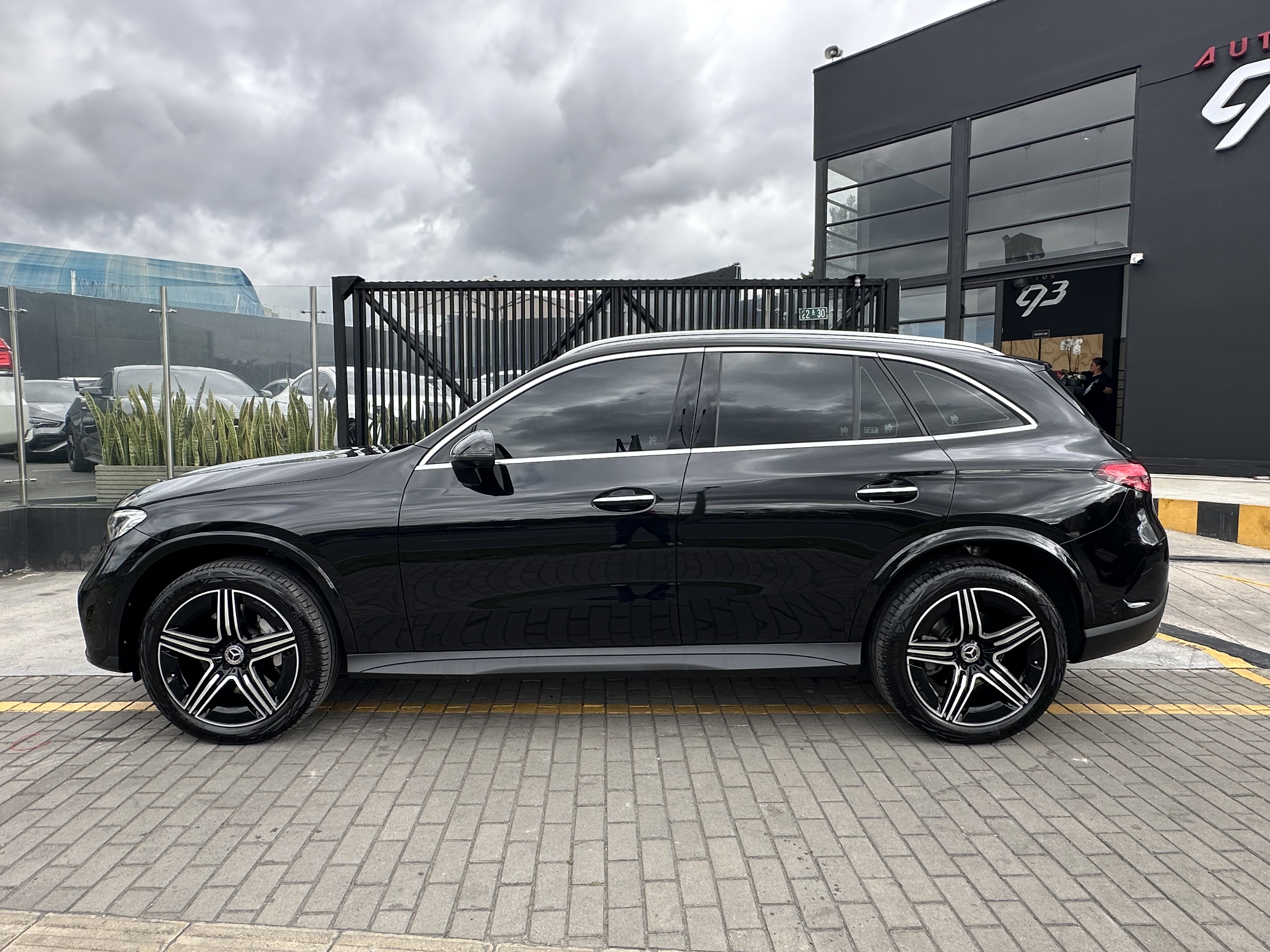 MERCEDES-BENZ GLC300 4MATIC 2026