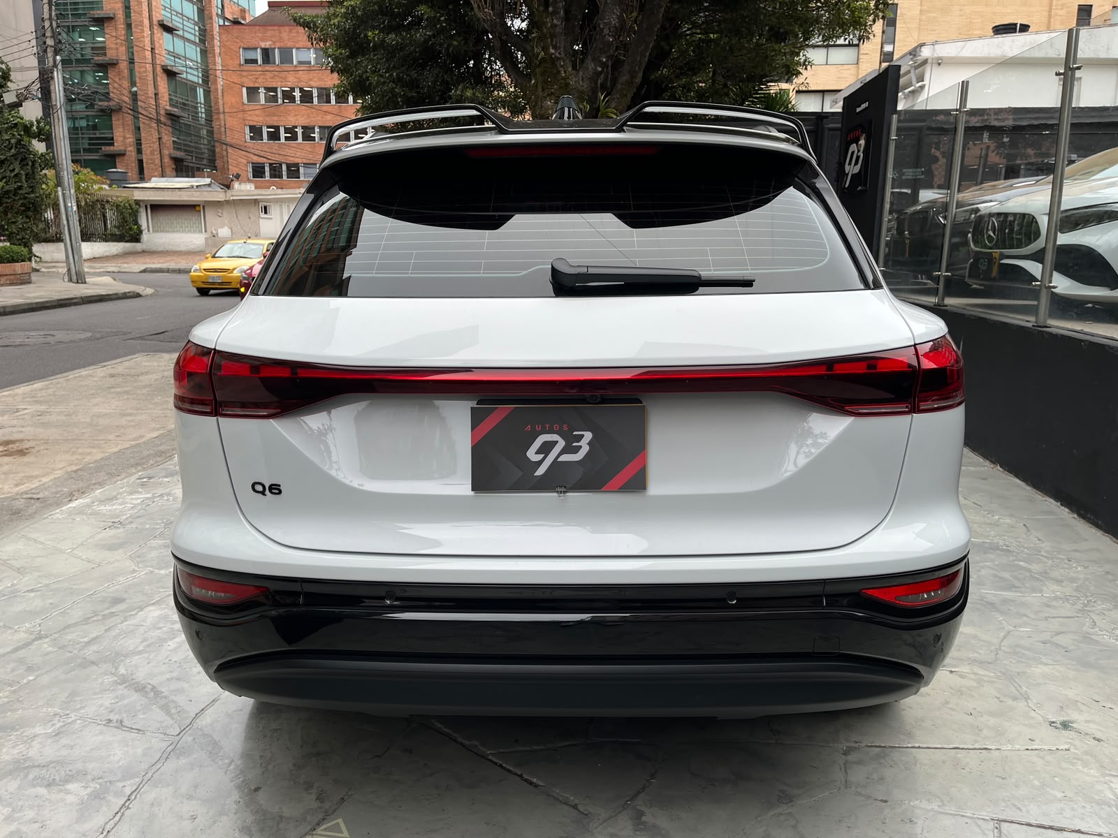 AUDI Q6 E-TRON 2025