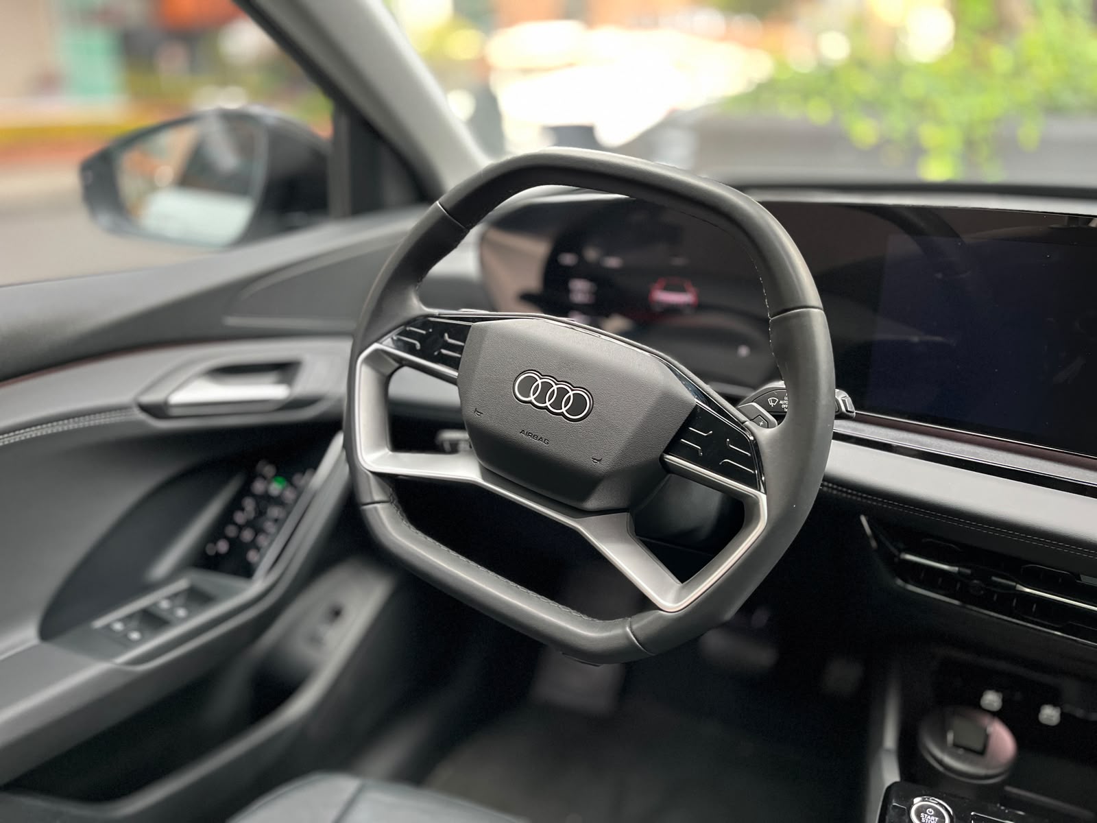 AUDI Q6 E-TRON 2025