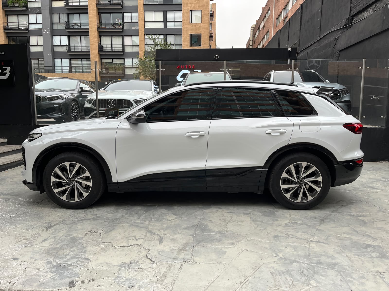 AUDI Q6 E-TRON 2025