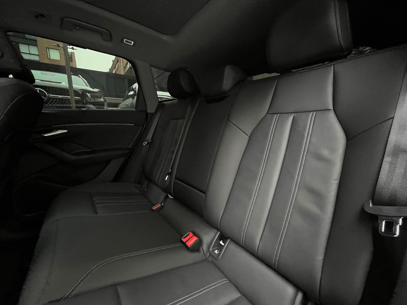 AUDI Q6 E-TRON 2025