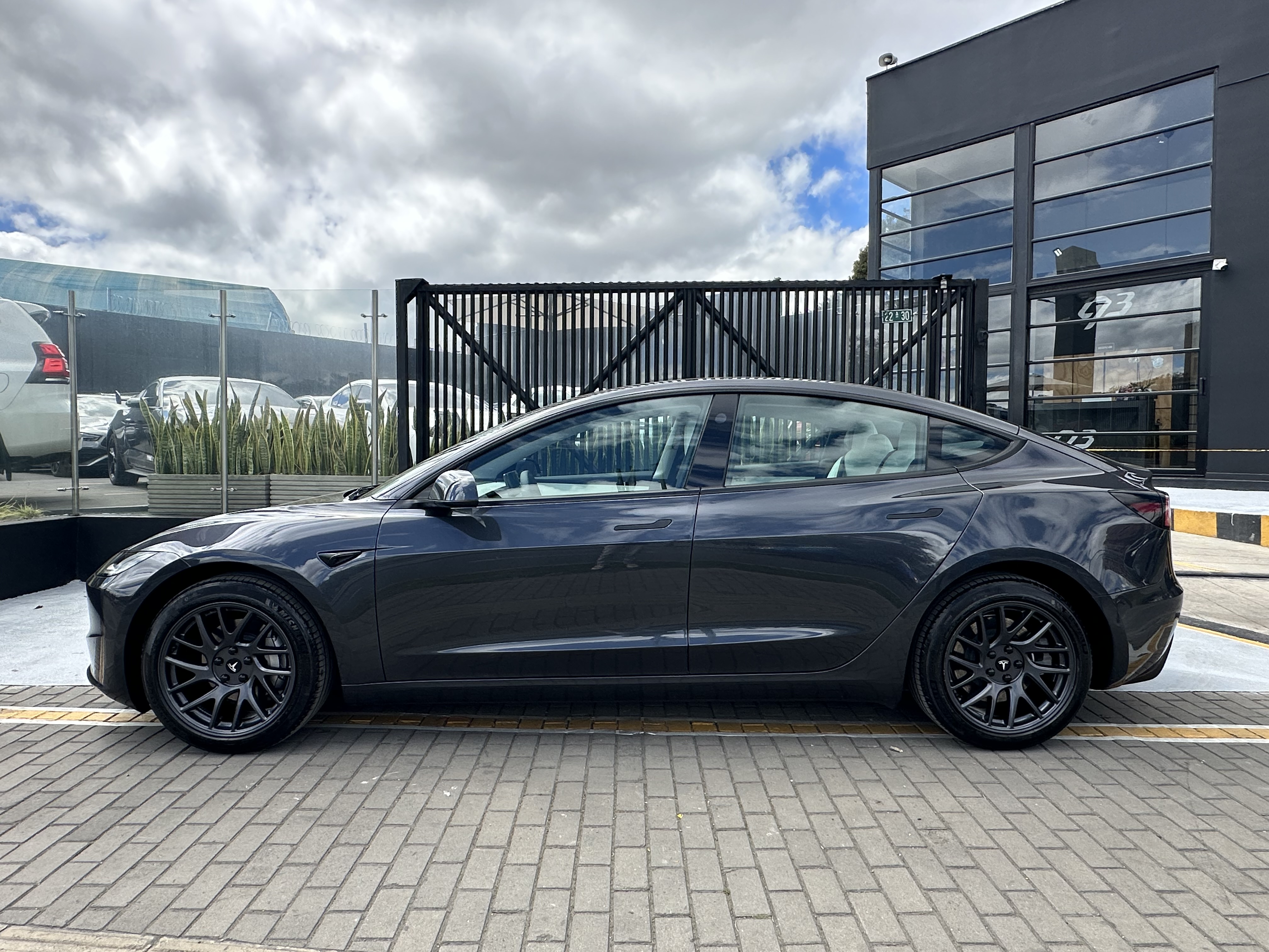 TESLA MODEL 3 2026