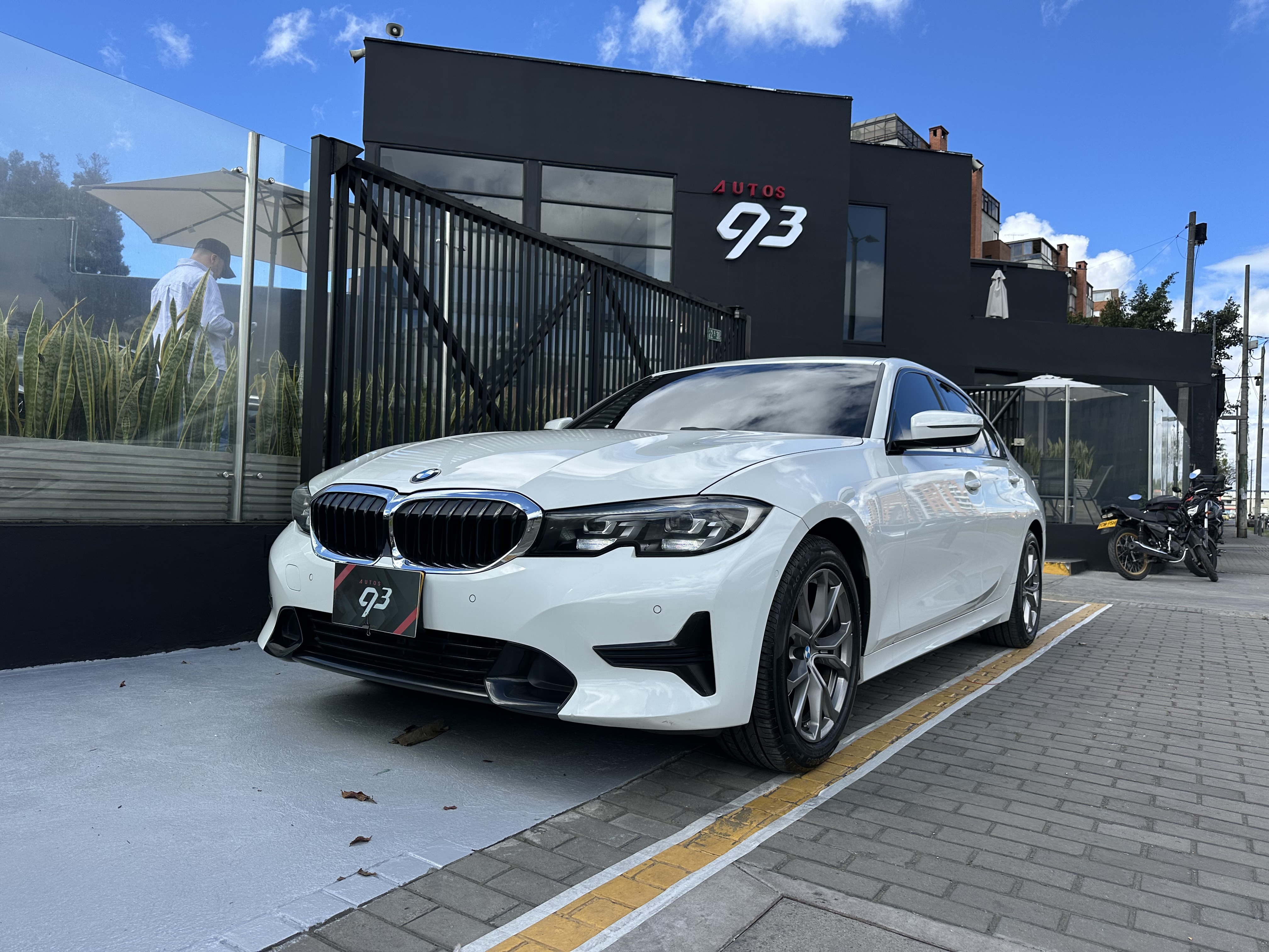 BMW 320I SEDAN 2020