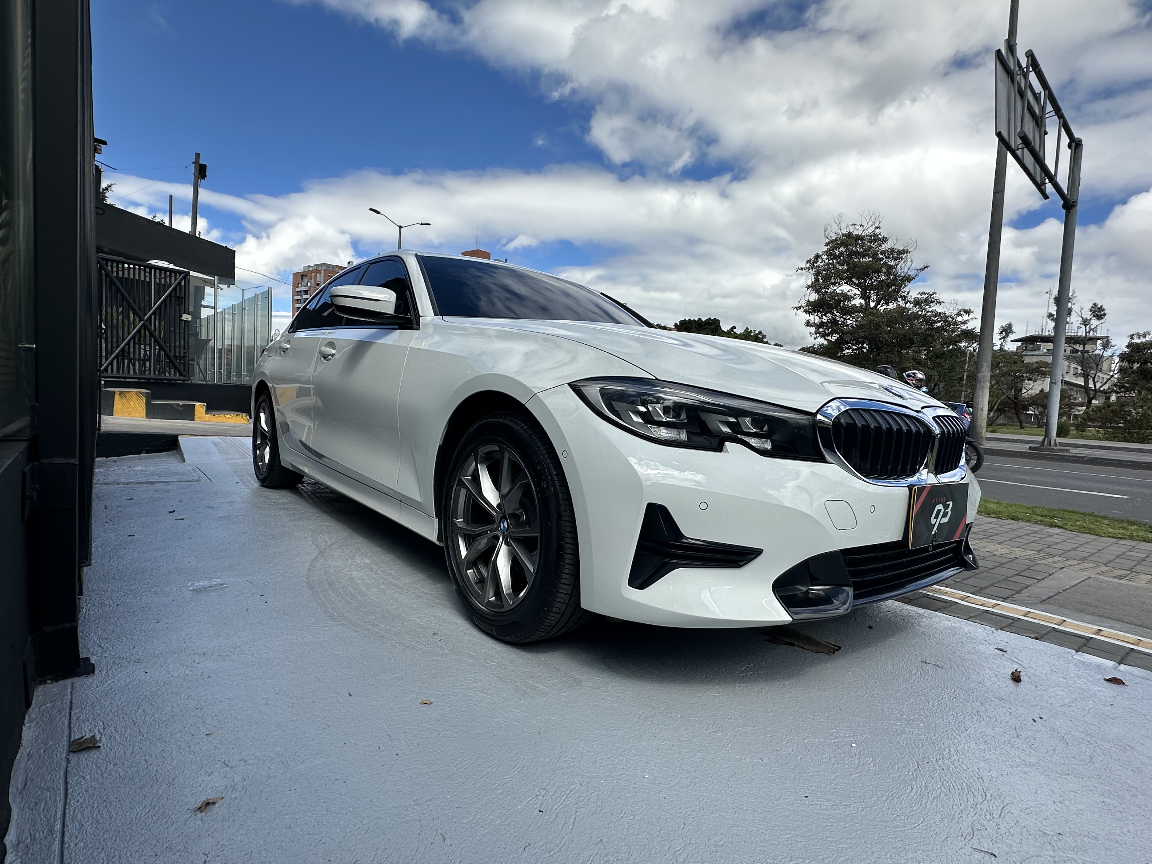 BMW 320I SEDAN 2020