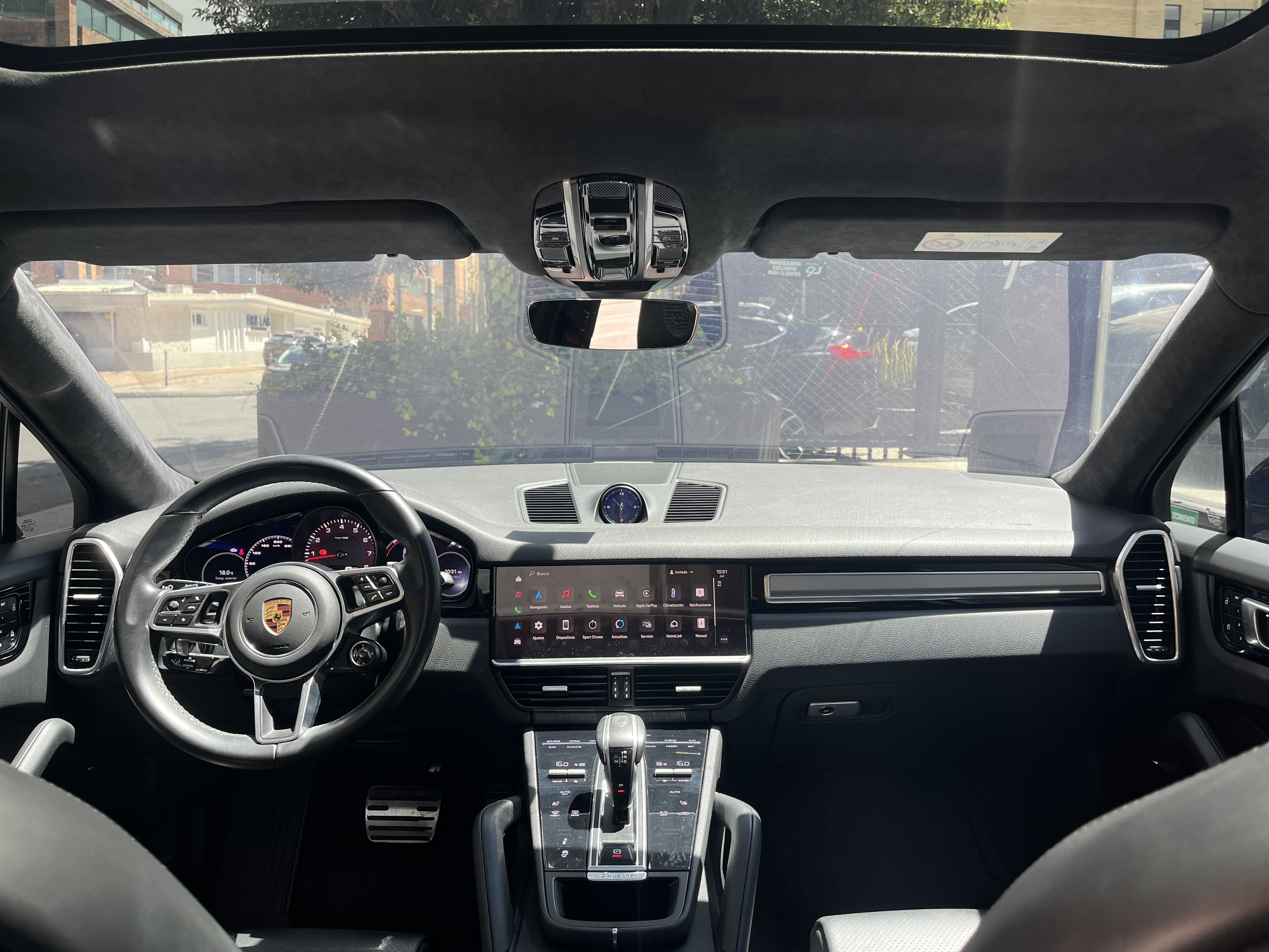PORSCHE CAYENNE PLATINUM EDITION 2023