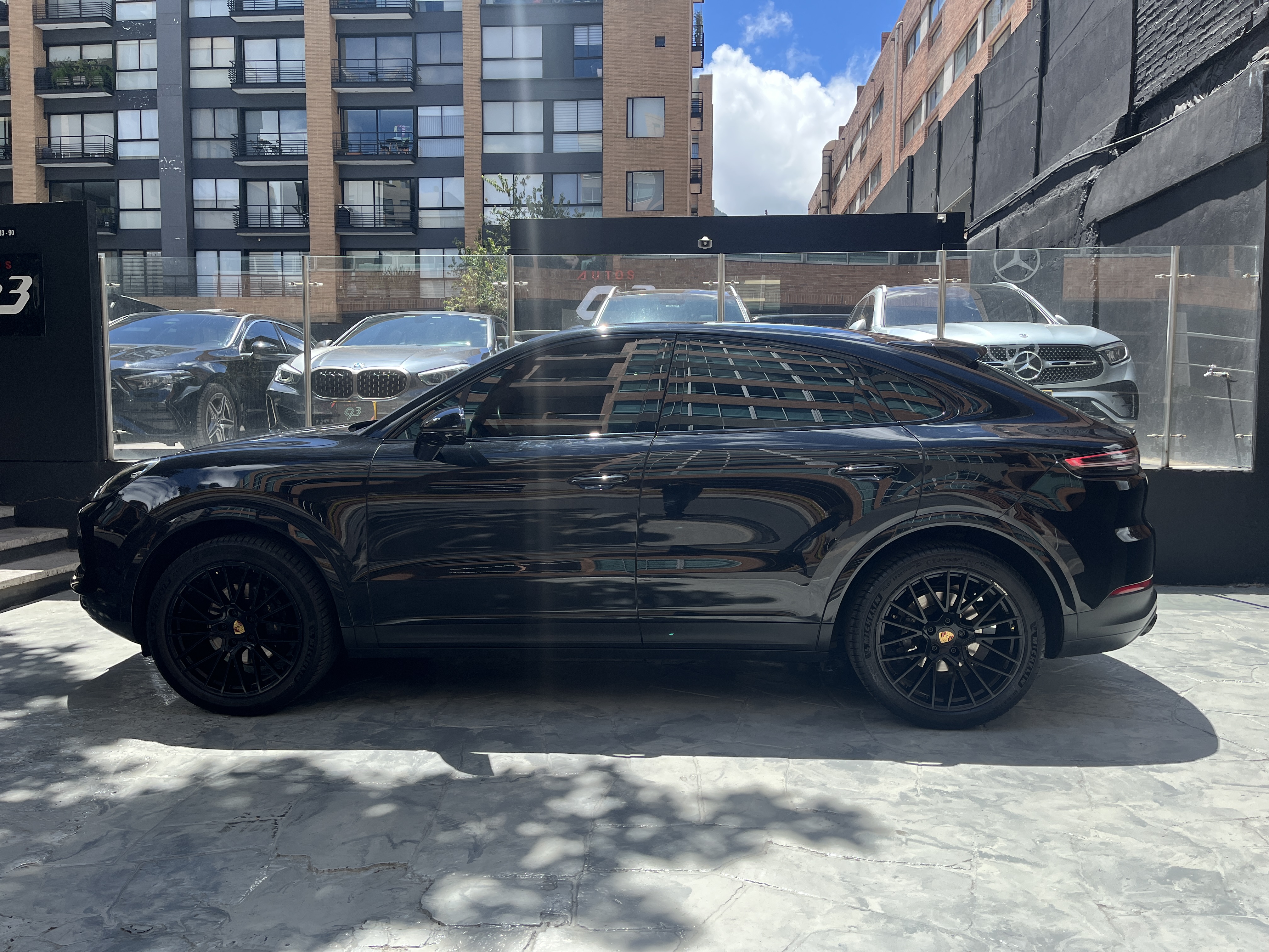 PORSCHE CAYENNE PLATINUM EDITION 2023