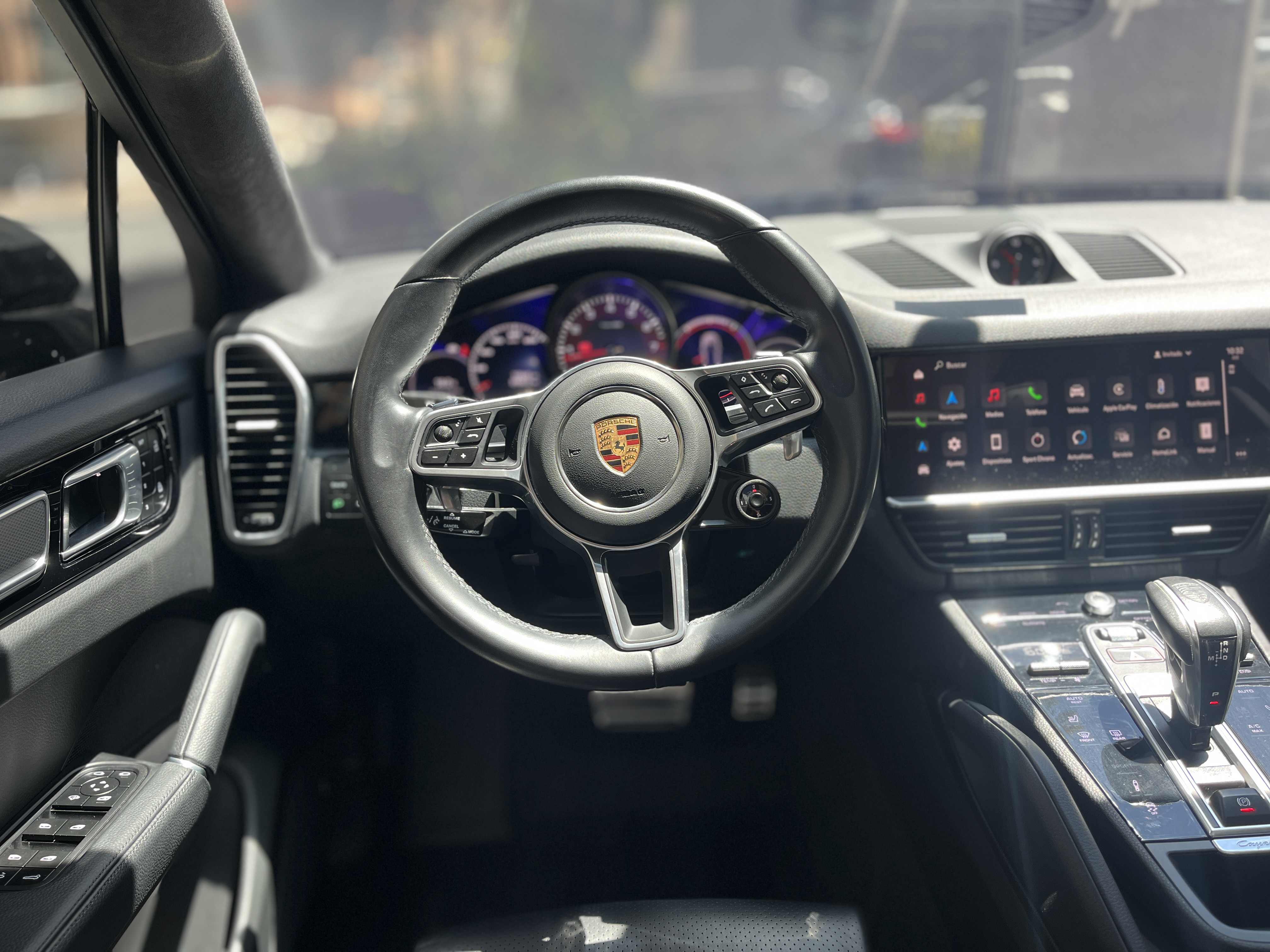 PORSCHE CAYENNE PLATINUM EDITION 2023