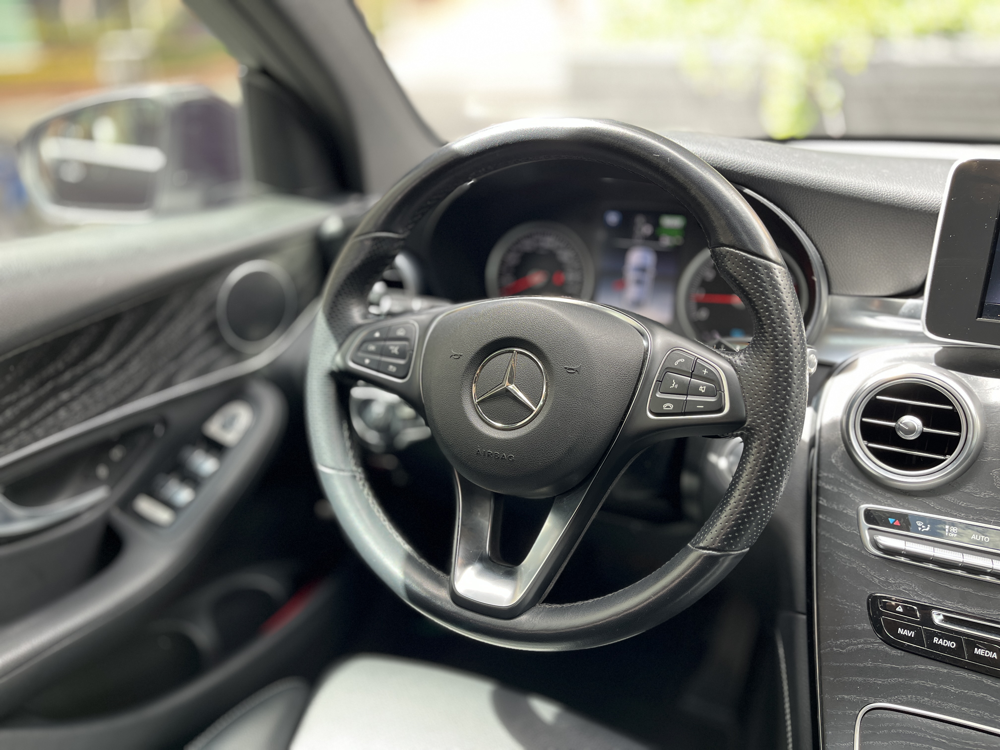 MERCEDES-BENZ GLC350 E MATIC 2019