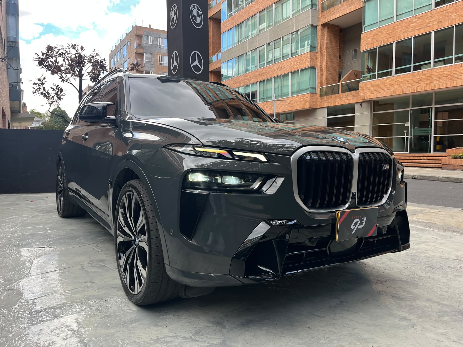 BMW X7 M60I 2023