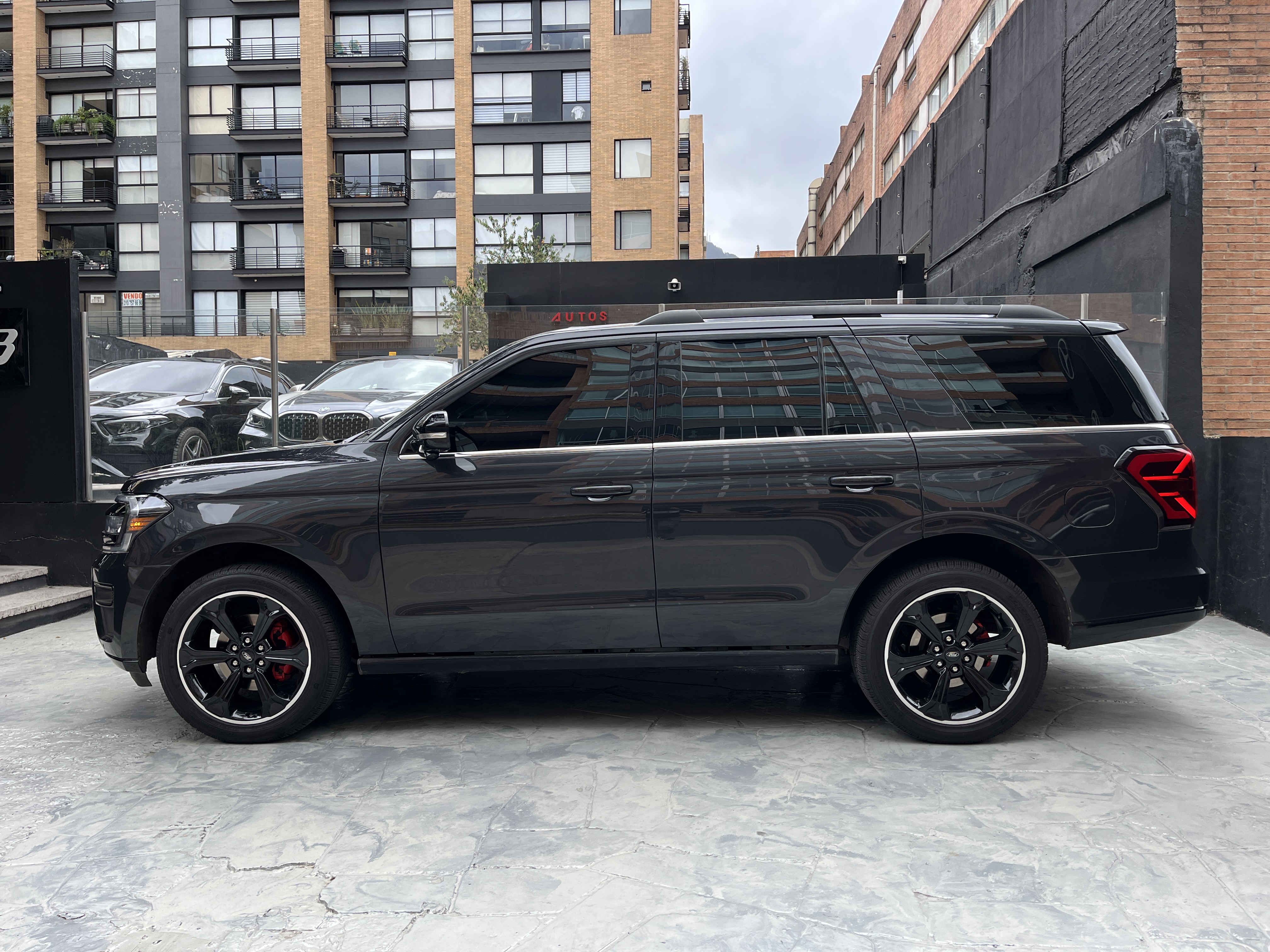 FORD EXPEDITION LIMITED 2023