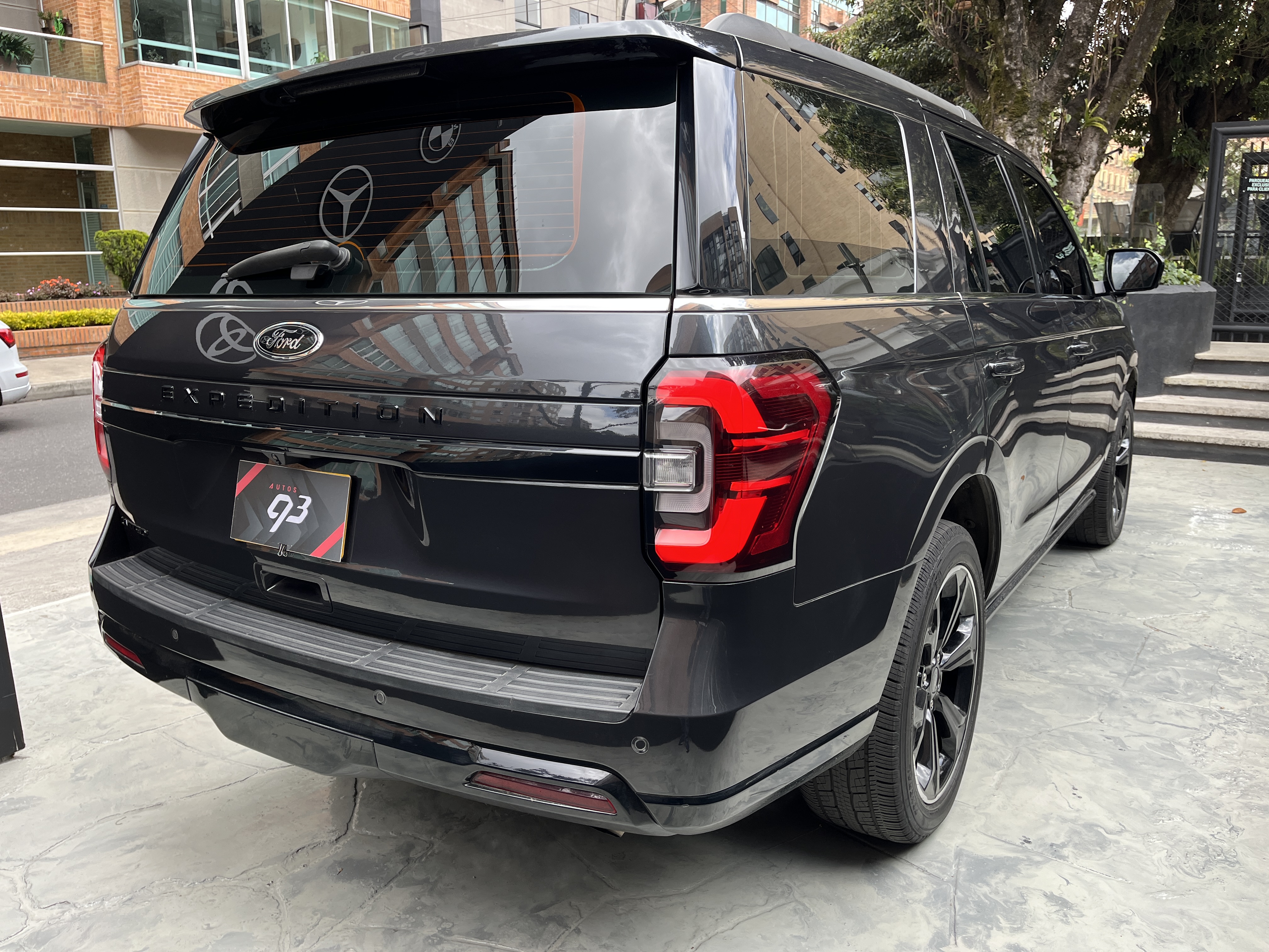 FORD EXPEDITION LIMITED 2023
