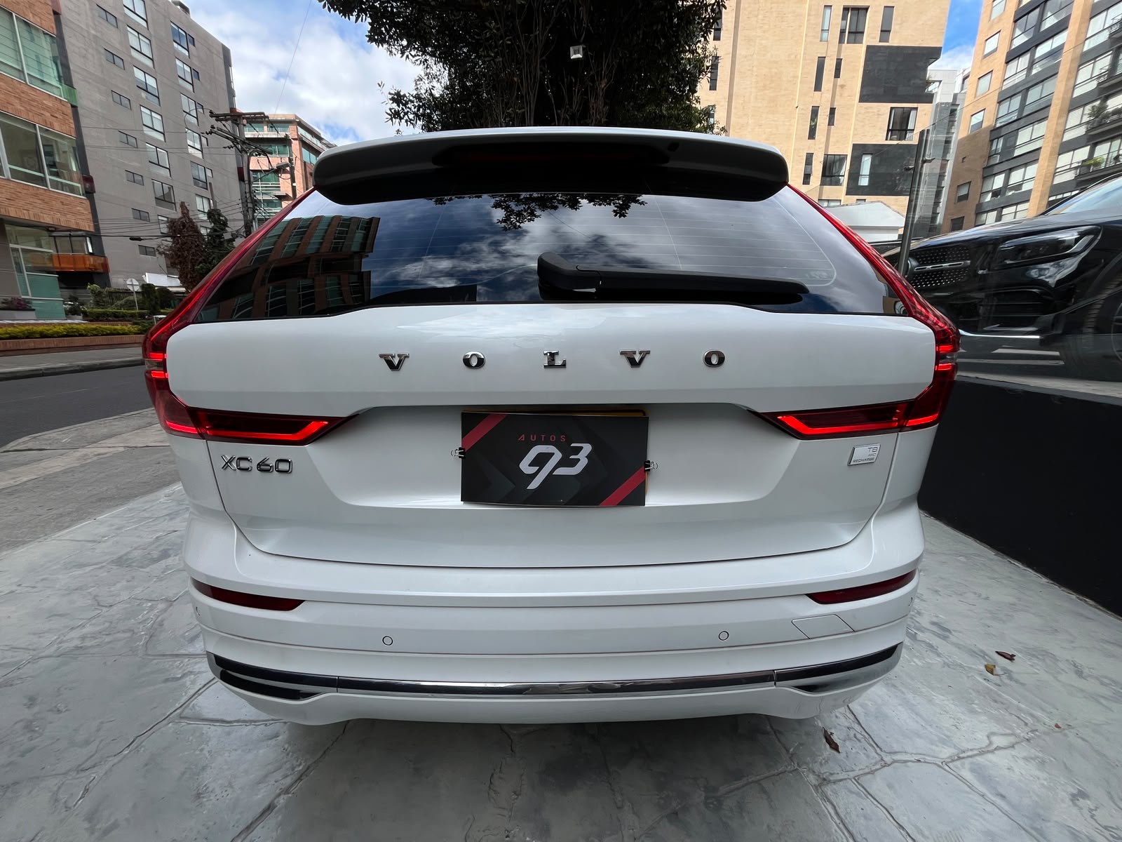 VOLVO XC60 2024