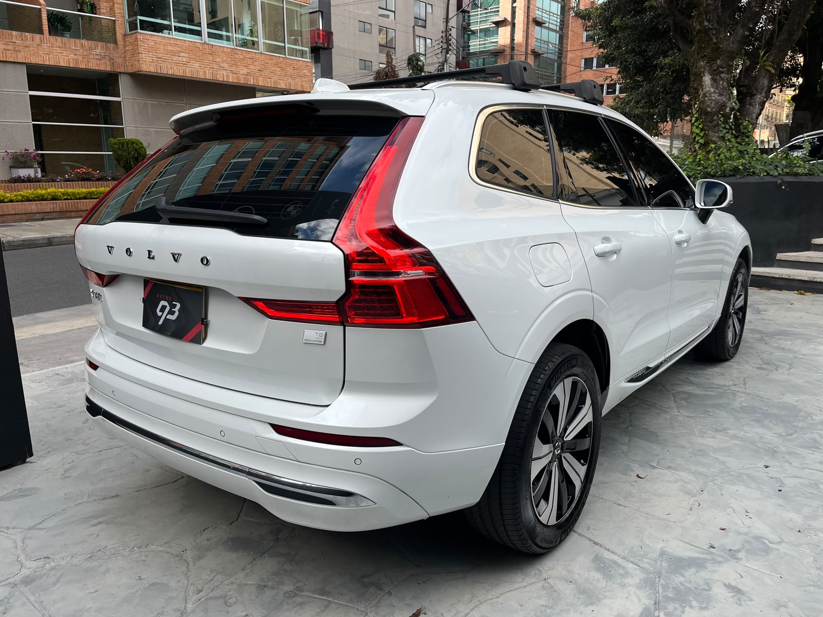 VOLVO XC60 2024