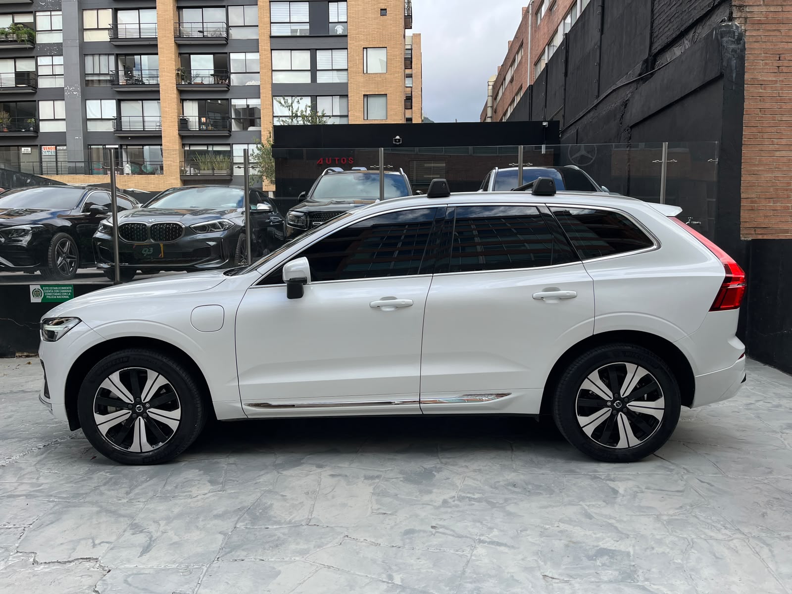 VOLVO XC60 2024