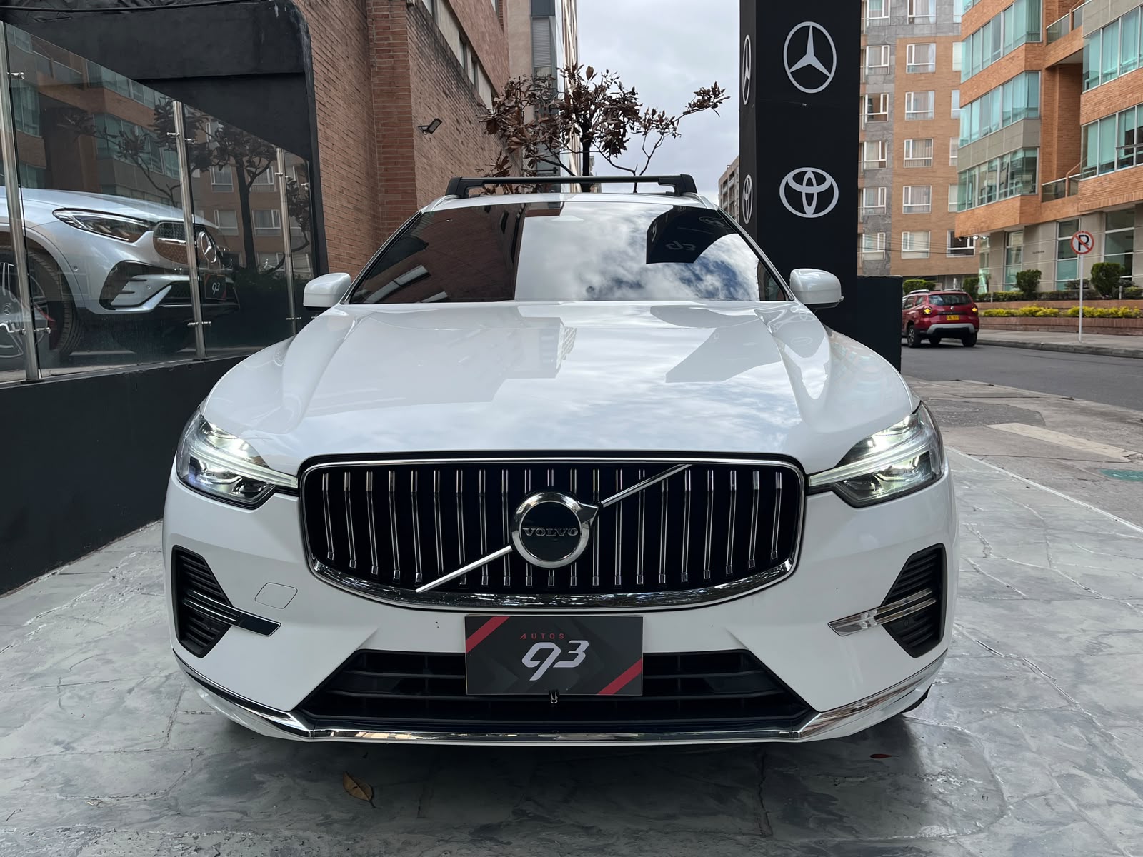 VOLVO XC60 2024