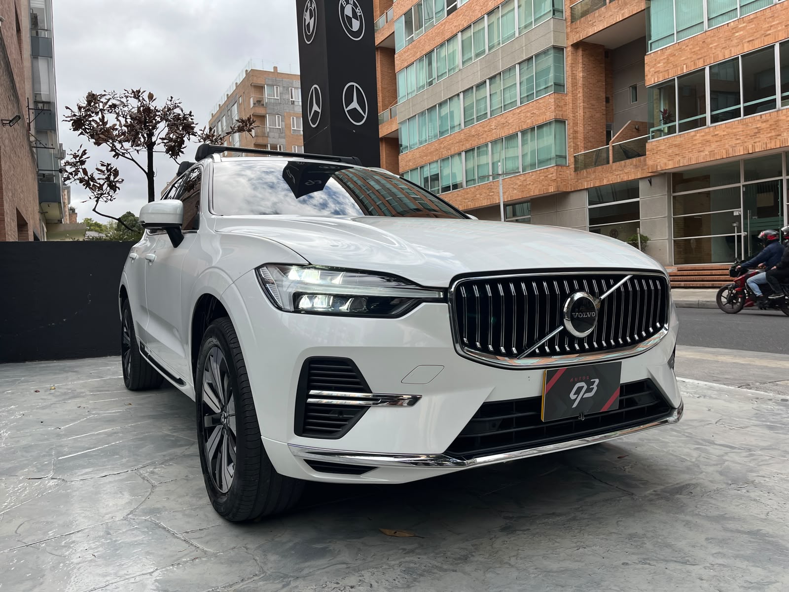 VOLVO XC60 2024