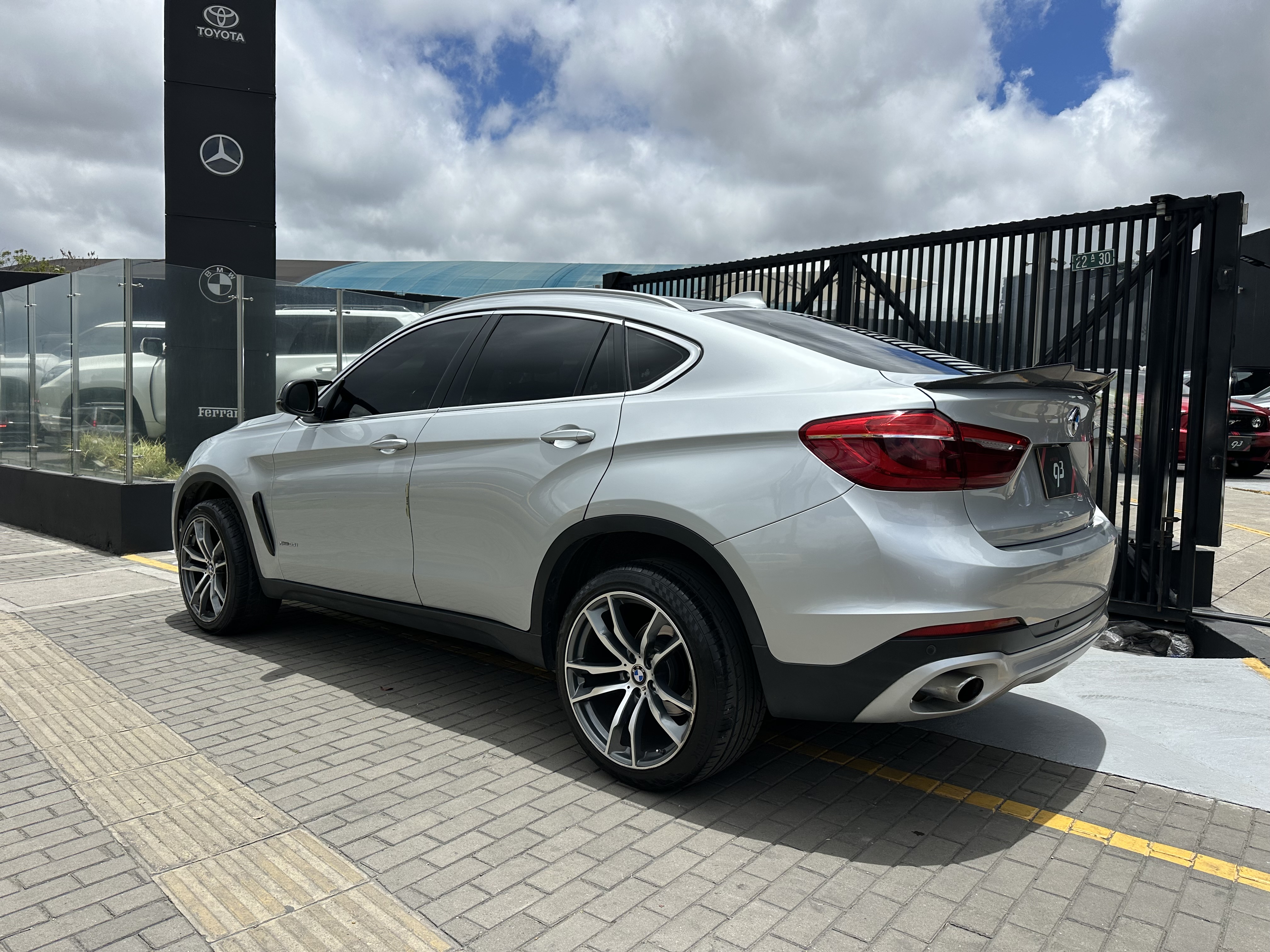 BMW X6 XDRIVE35I 2016