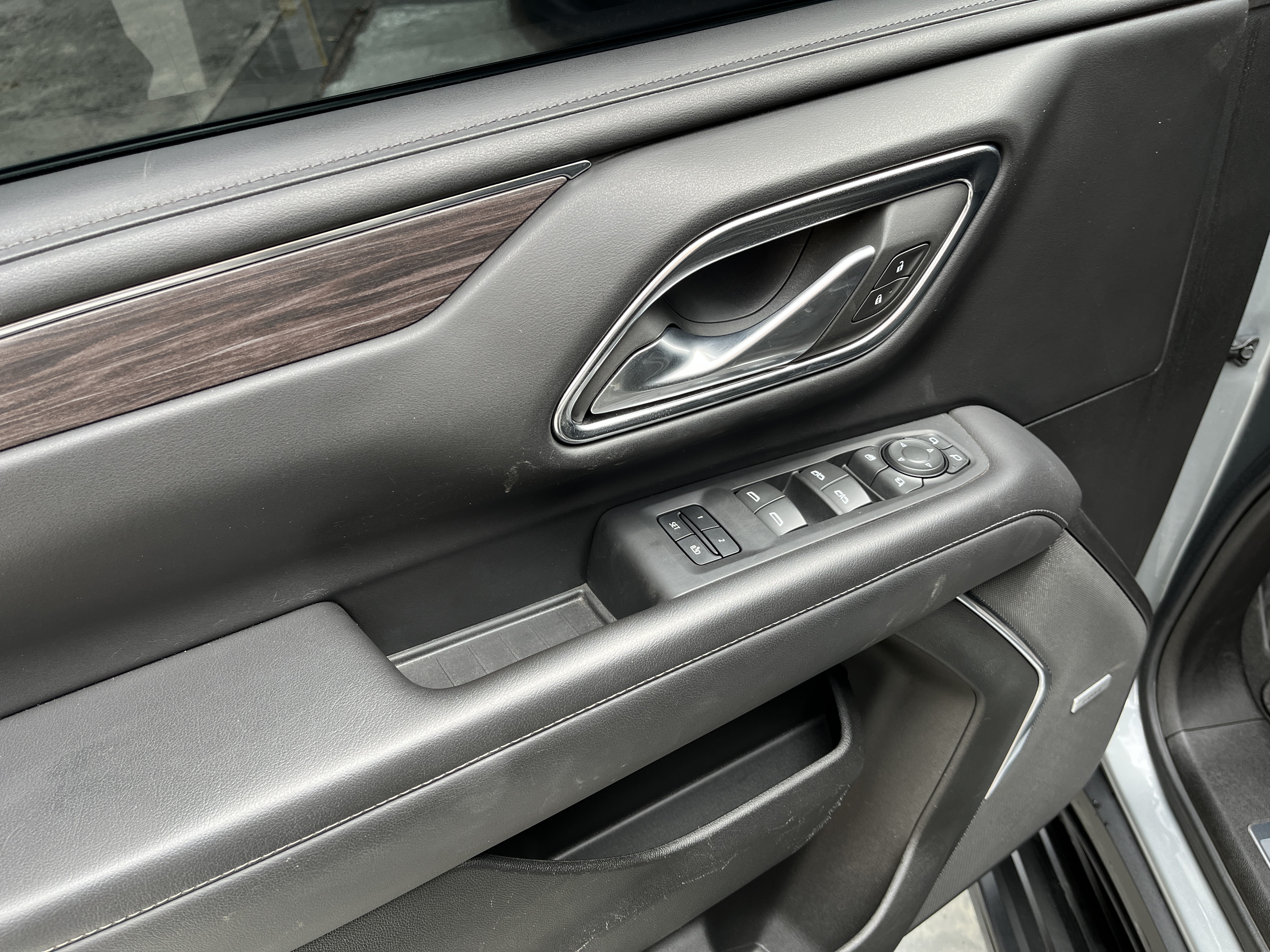 CHEVROLET TAHOE ZZ1 2024