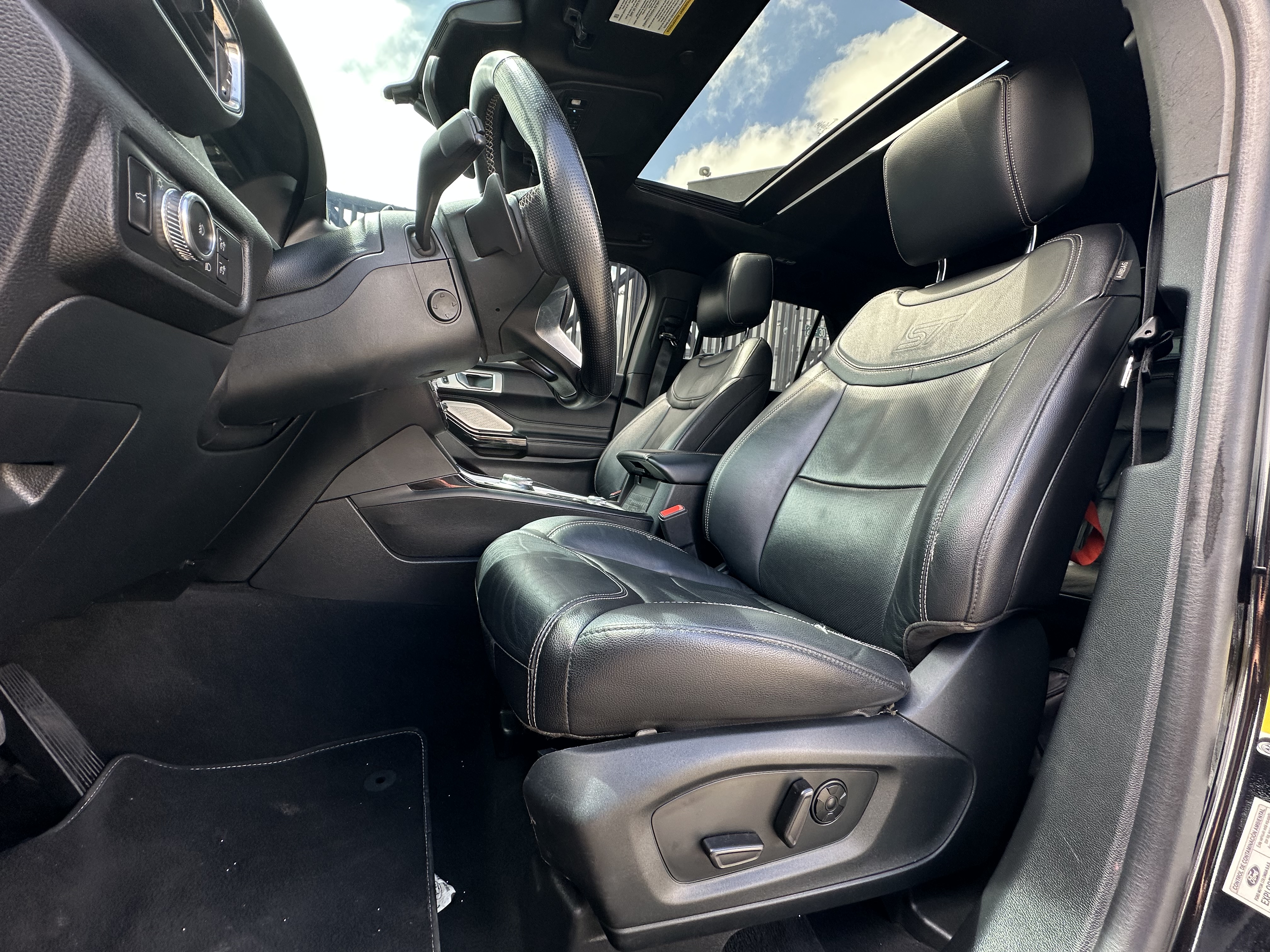FORD EXPLORER ST 2021