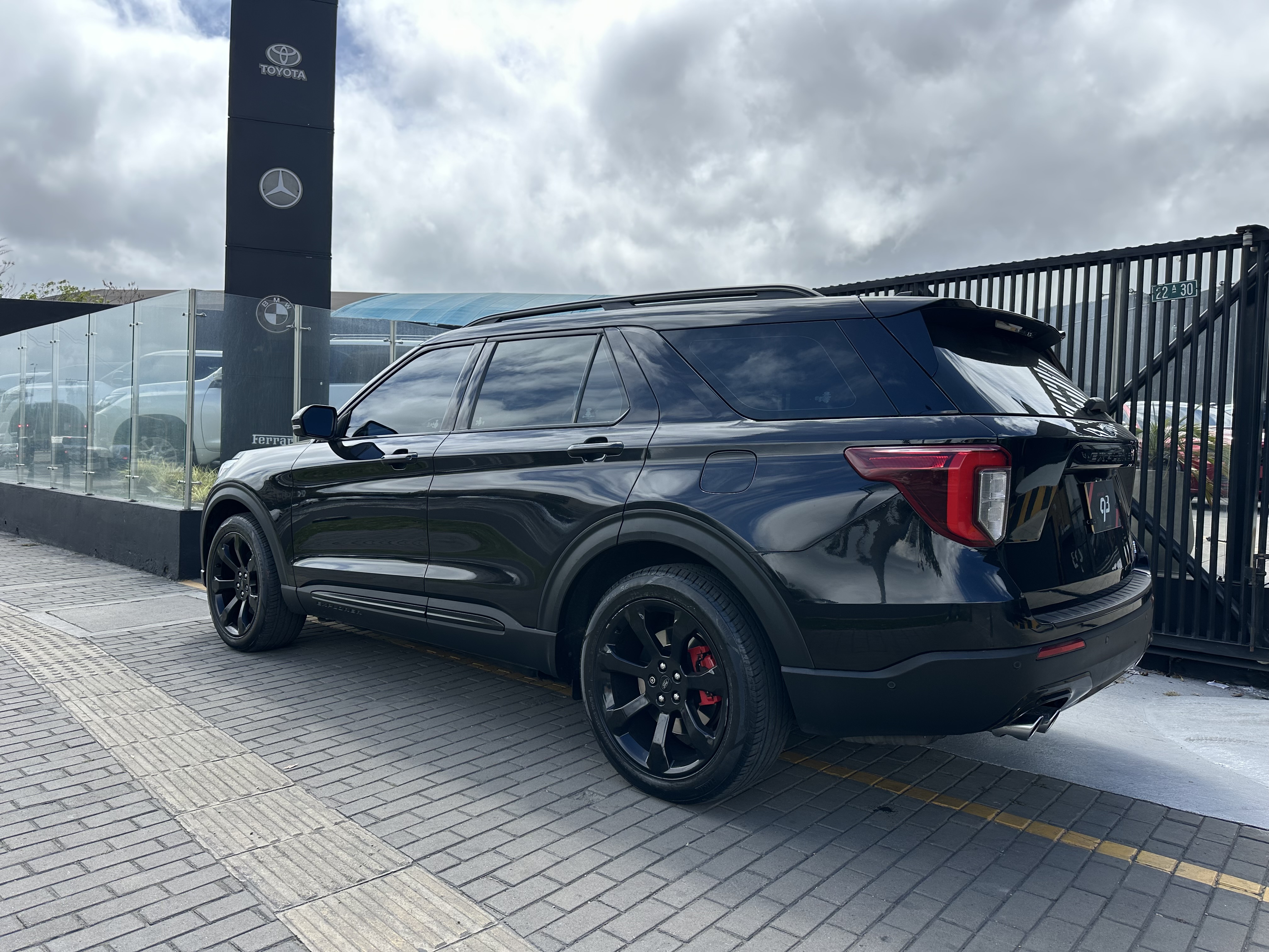 FORD EXPLORER ST 2021
