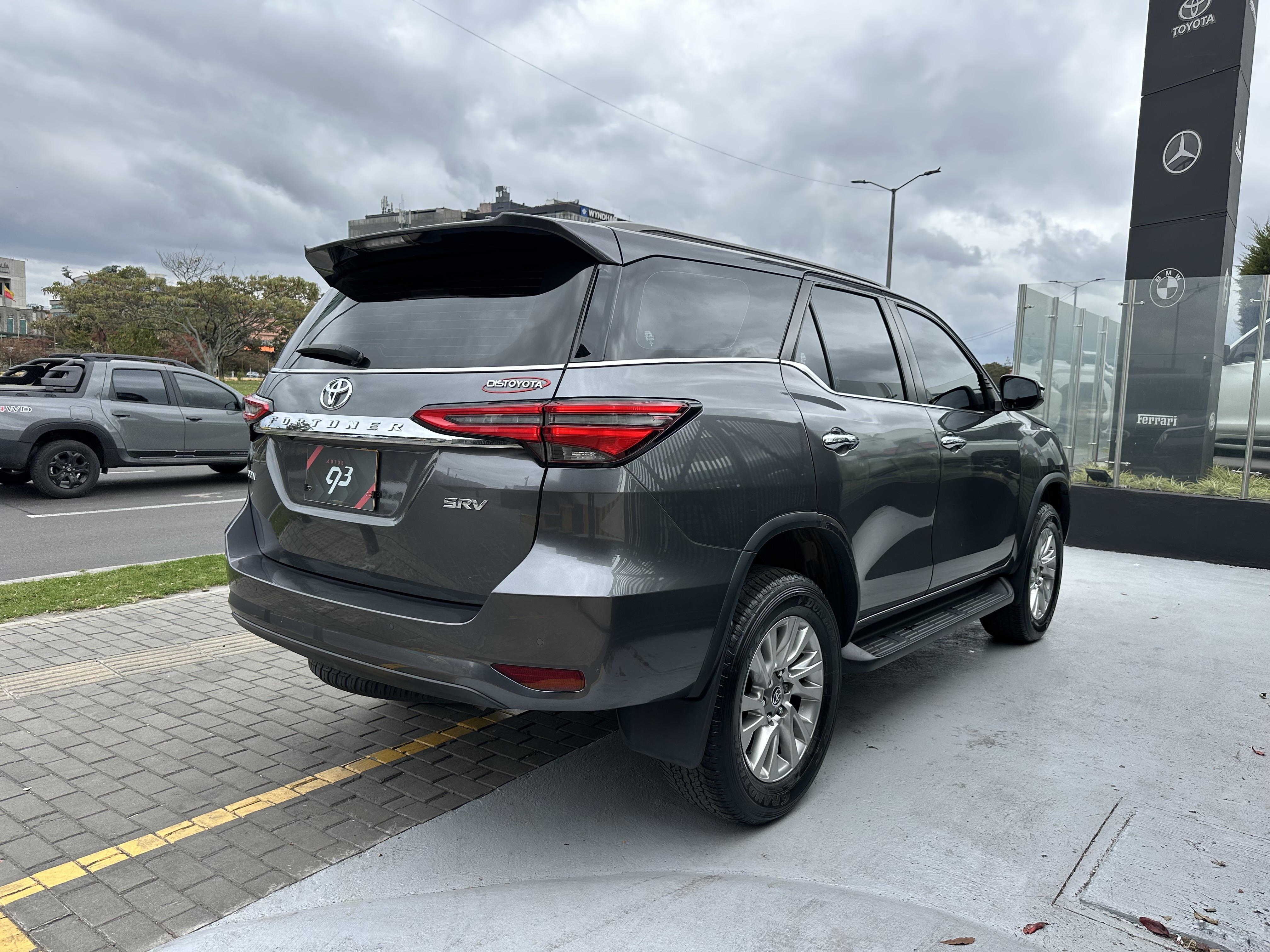 TOYOTA FORTUNER SRV 2021
