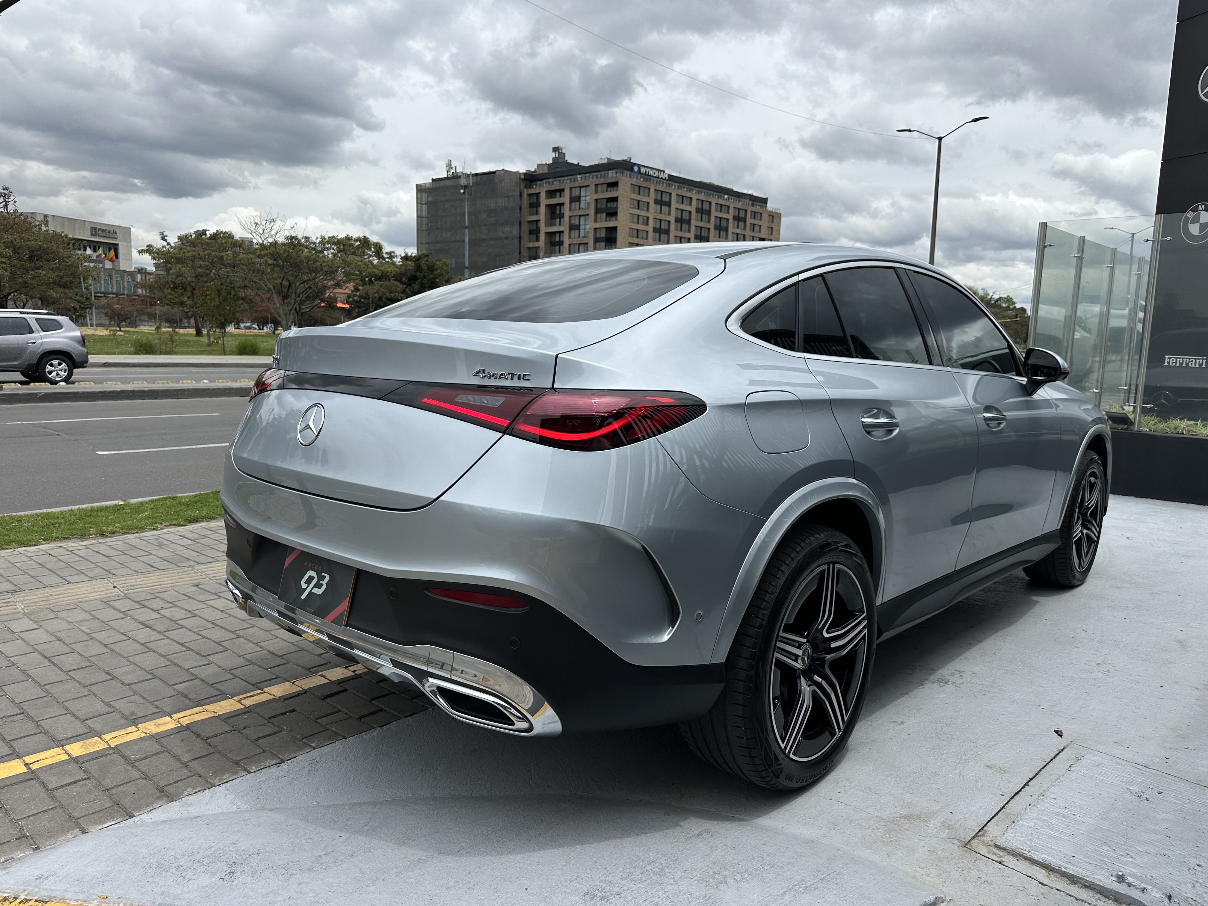 MERCEDES-BENZ GLC300 4MATIC COUPE 2025