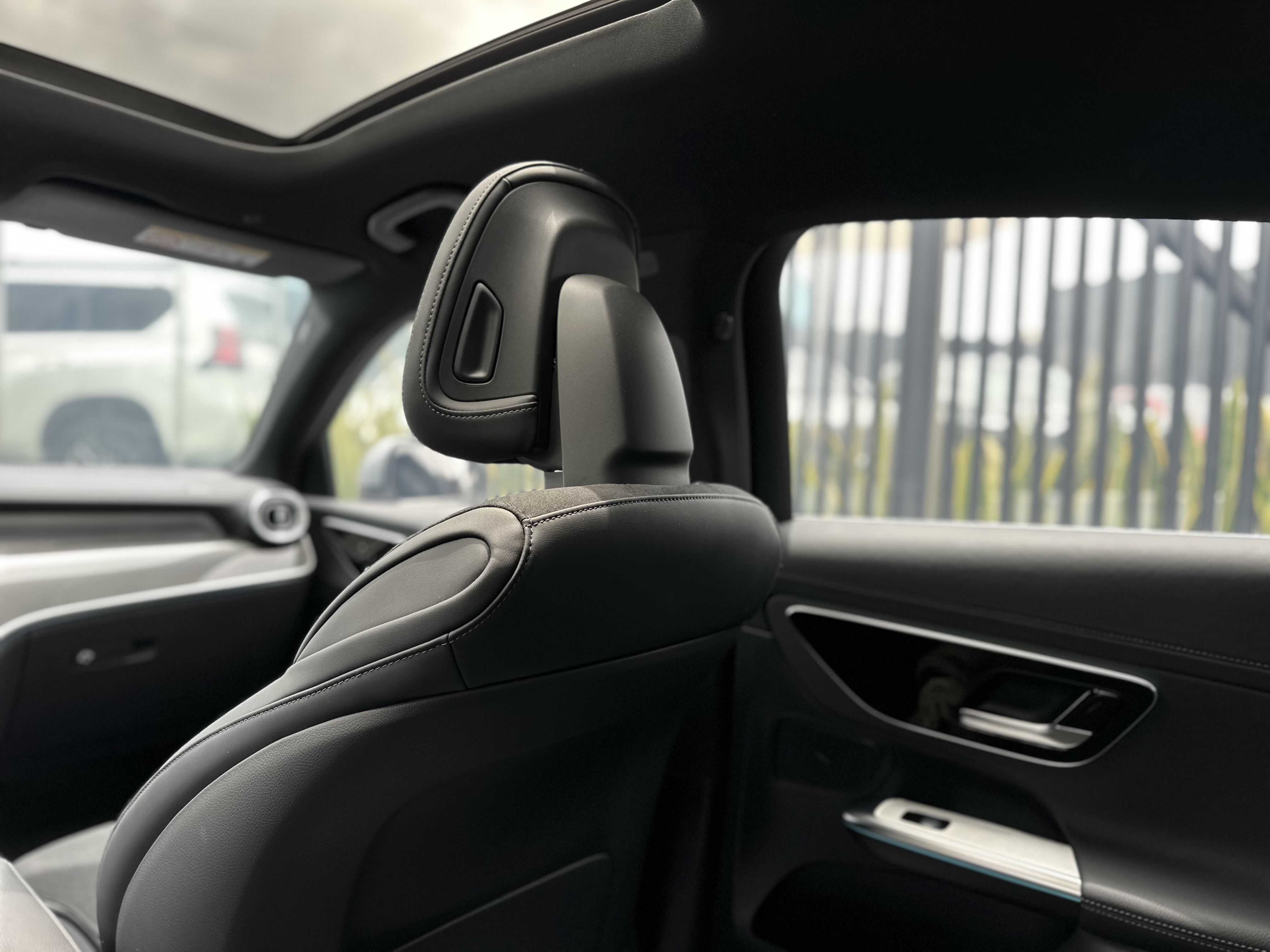 MERCEDES-BENZ GLC300 4MATIC COUPE 2025