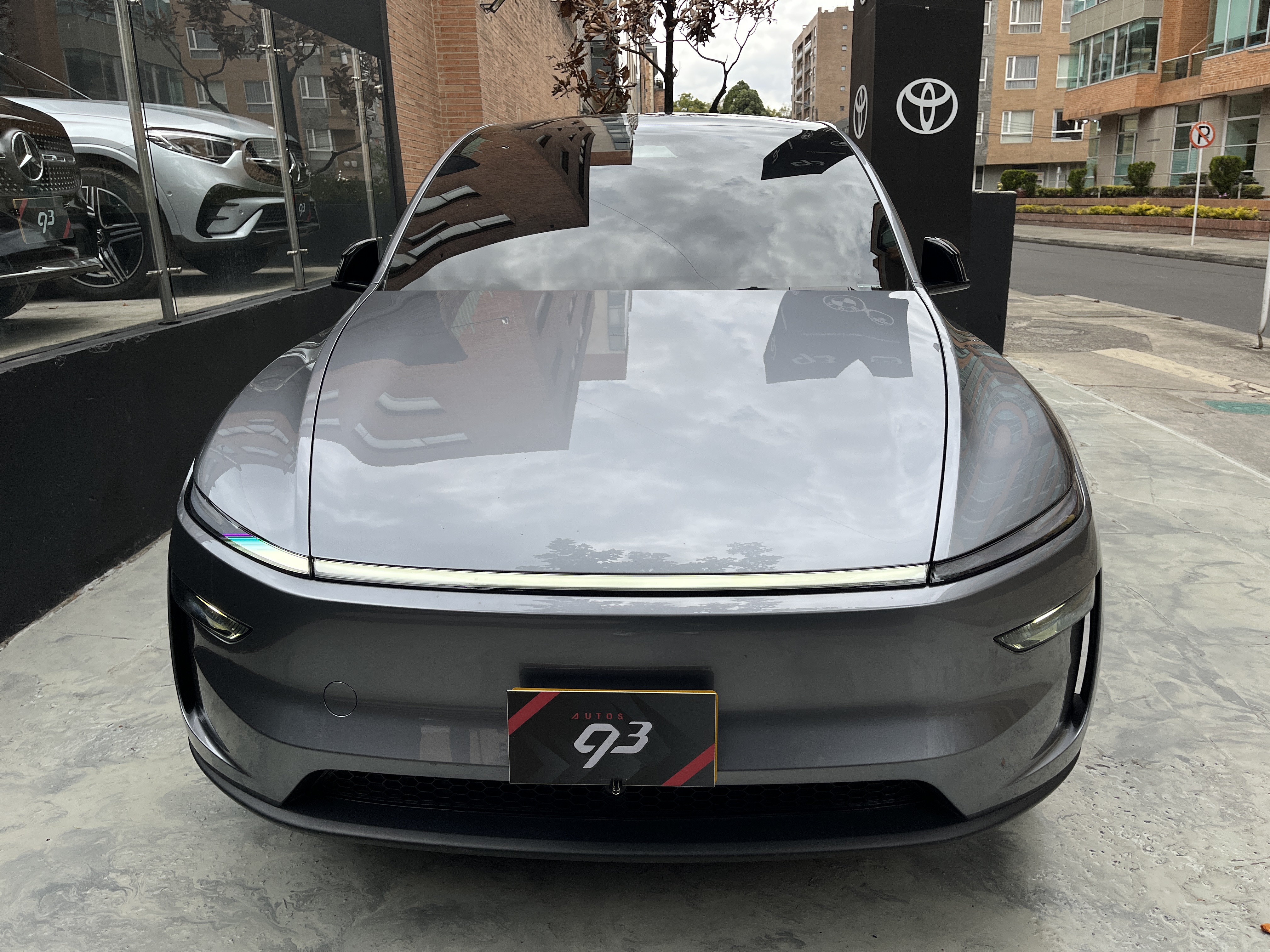 TESLA MODEL Y 2026