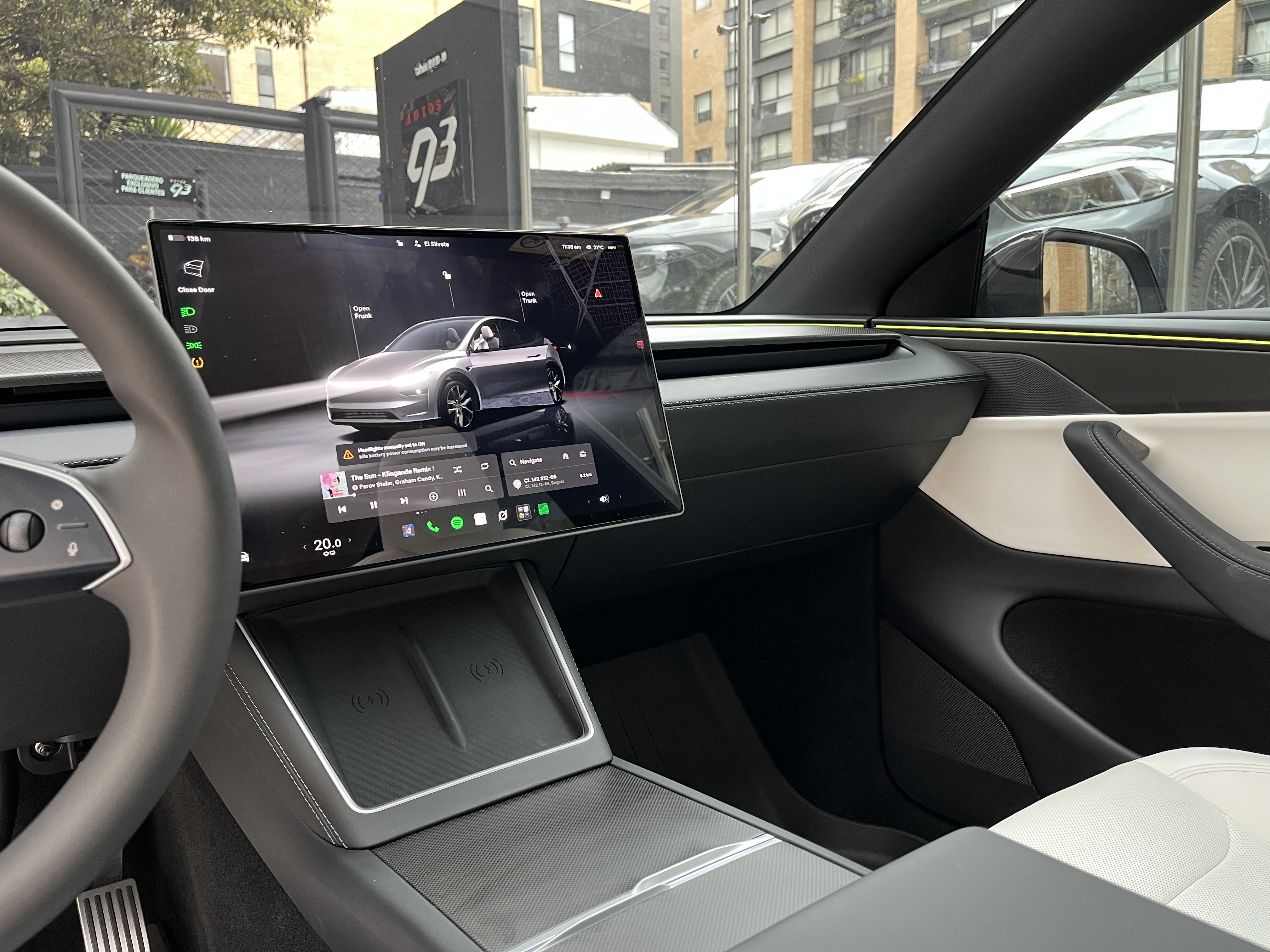 TESLA MODEL Y 2026