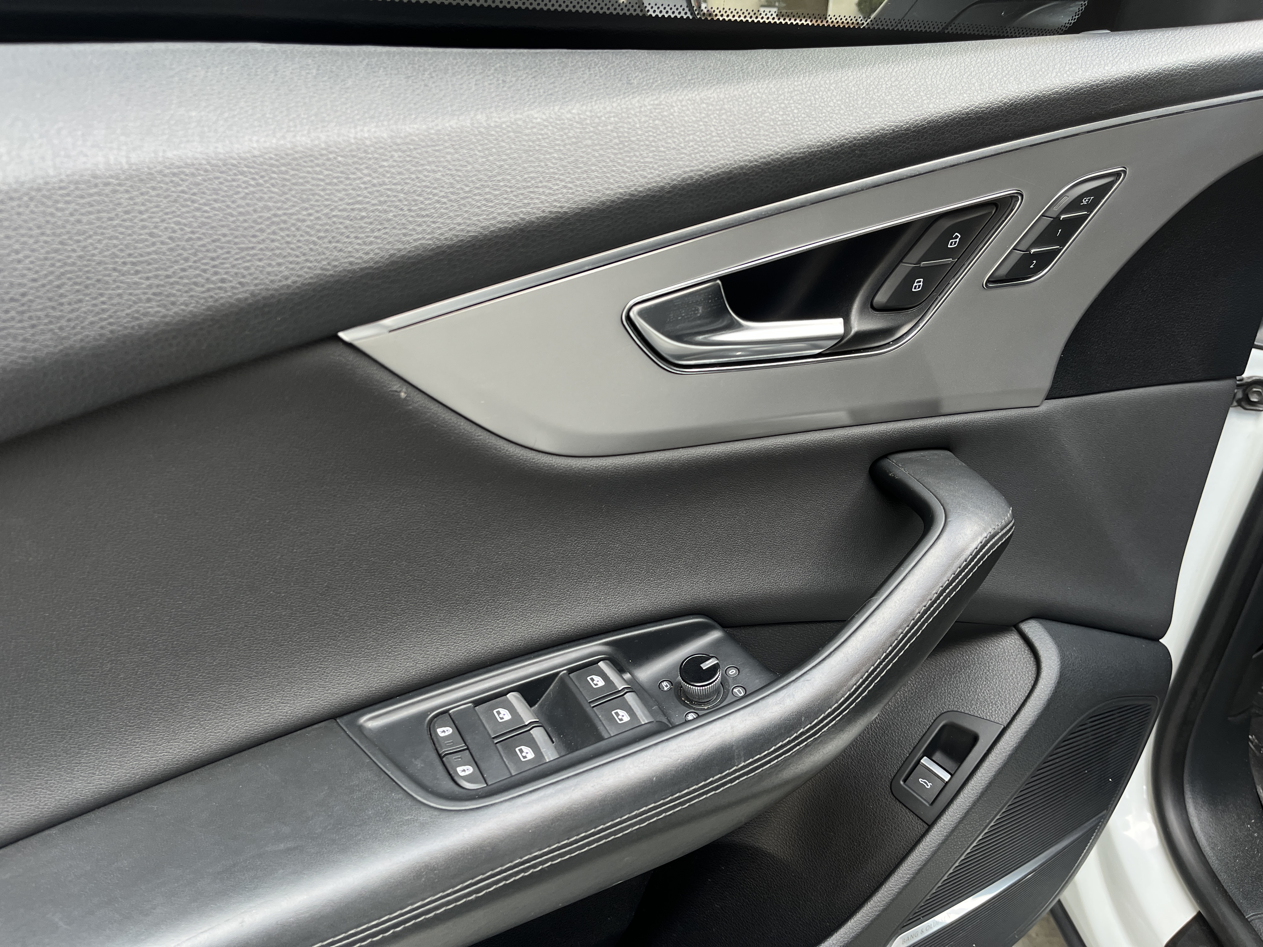 AUDI Q8 BLINDADA 2019