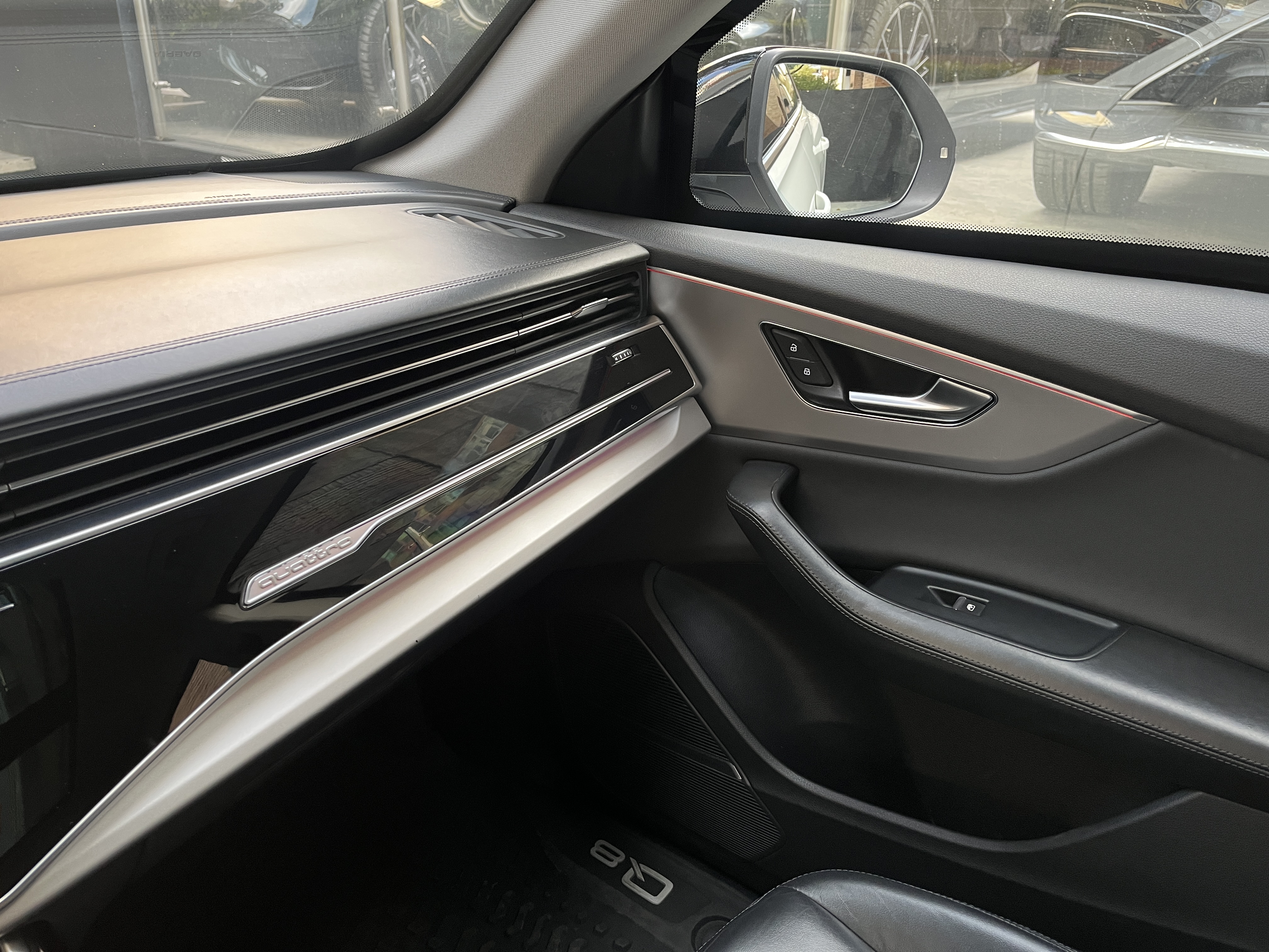 AUDI Q8 BLINDADA 2019