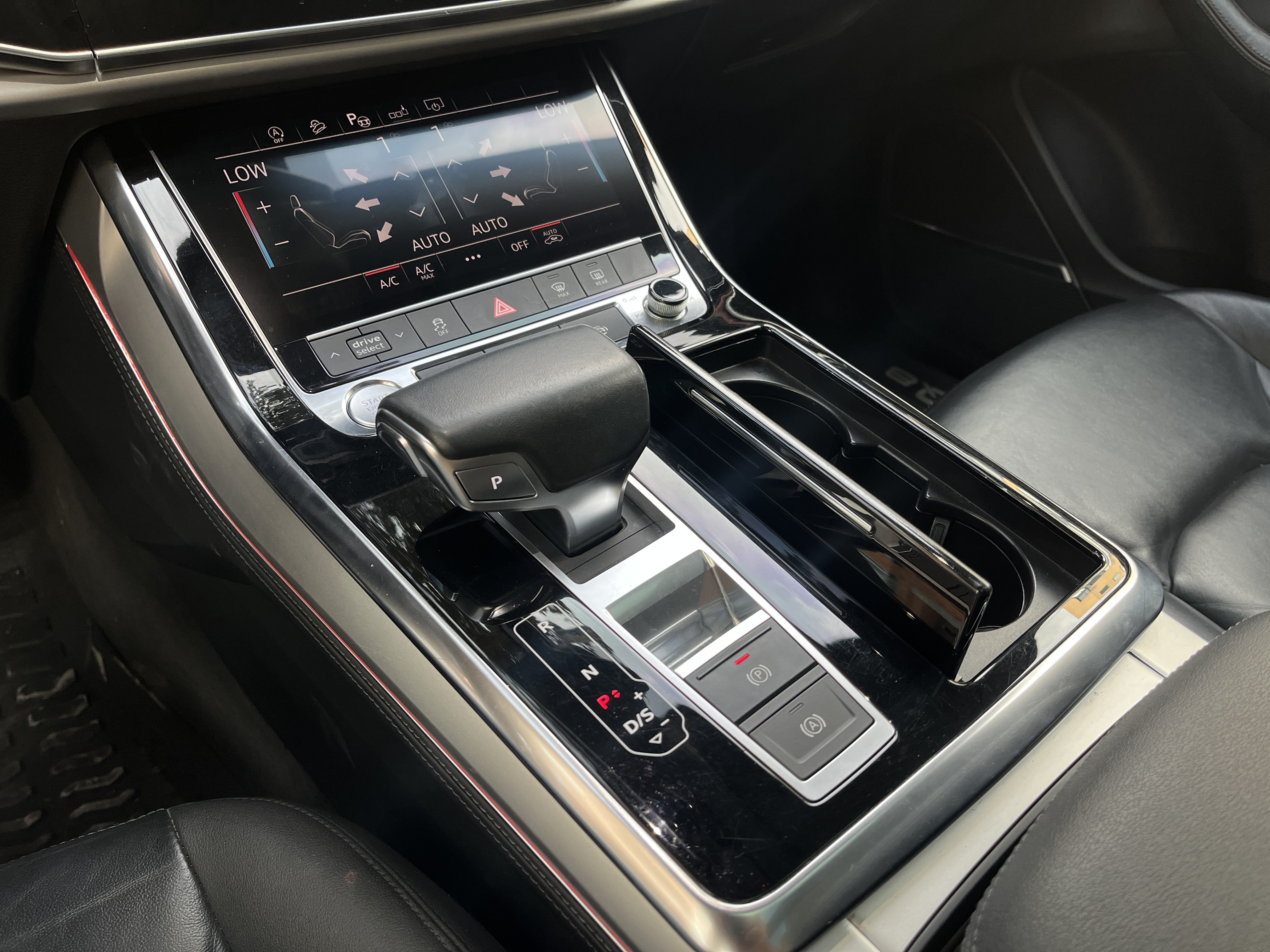 AUDI Q8 BLINDADA 2019