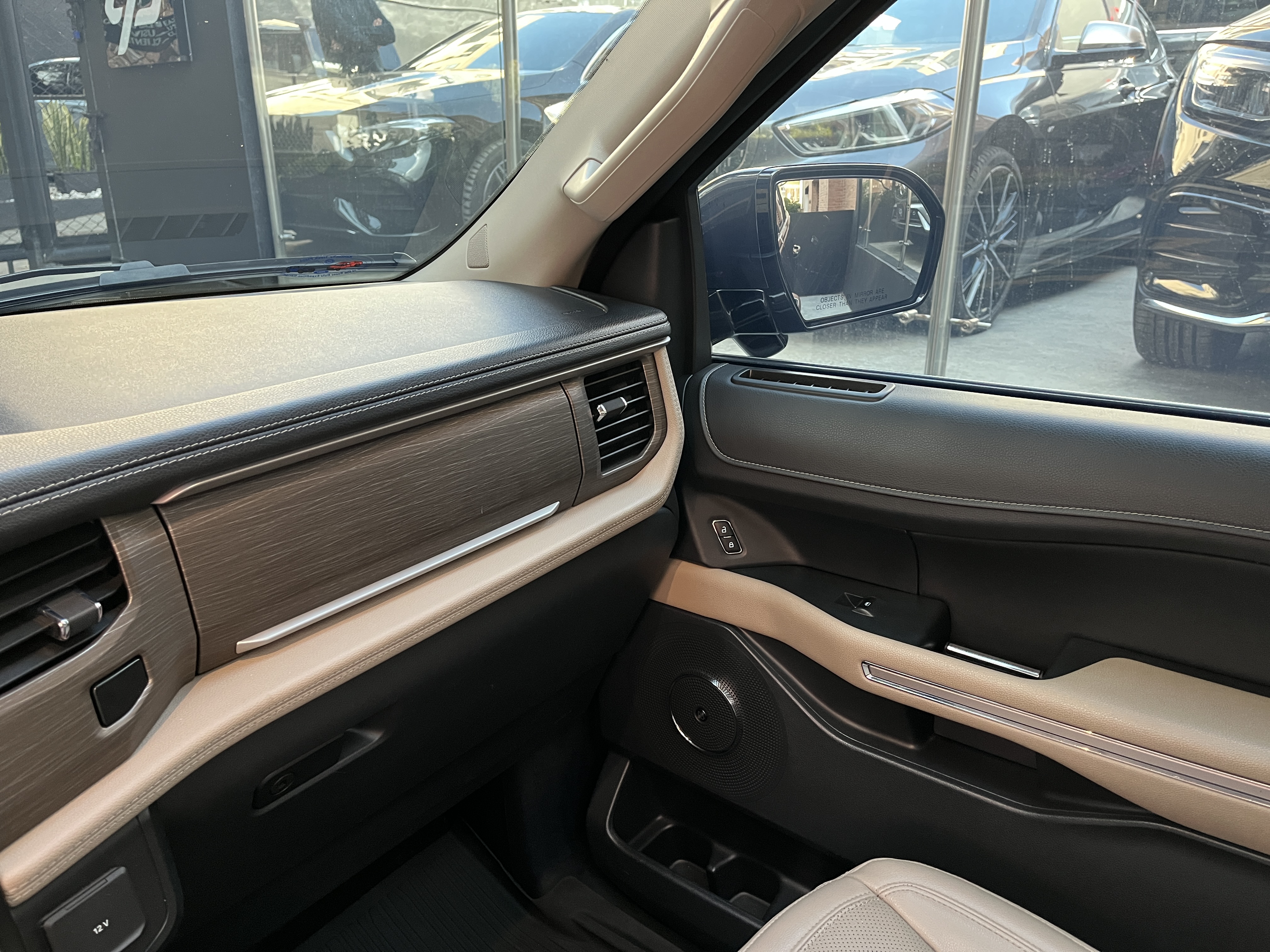 FORD EXPEDITION LIMITED 2022