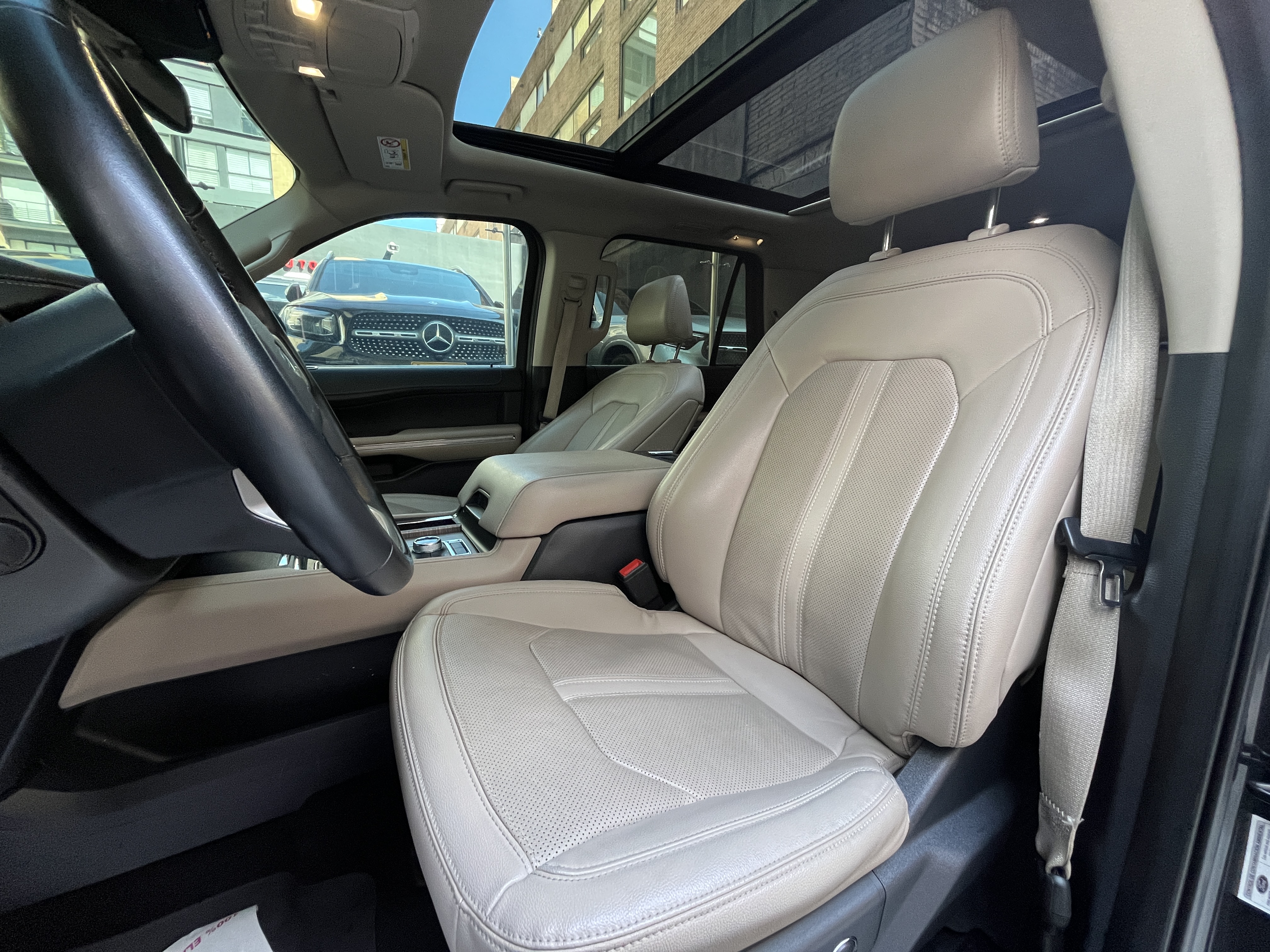 FORD EXPEDITION LIMITED 2022