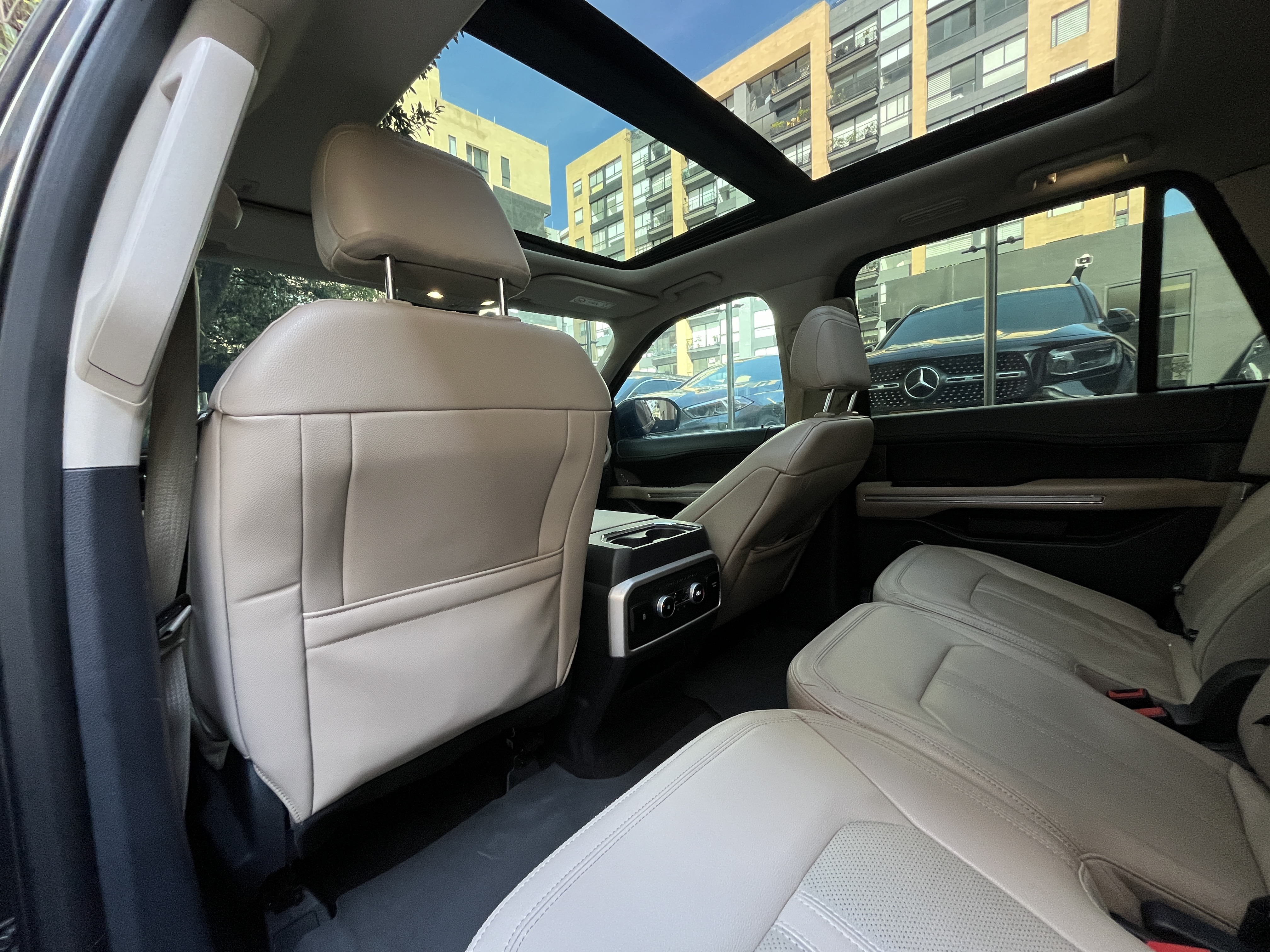 FORD EXPEDITION LIMITED 2022