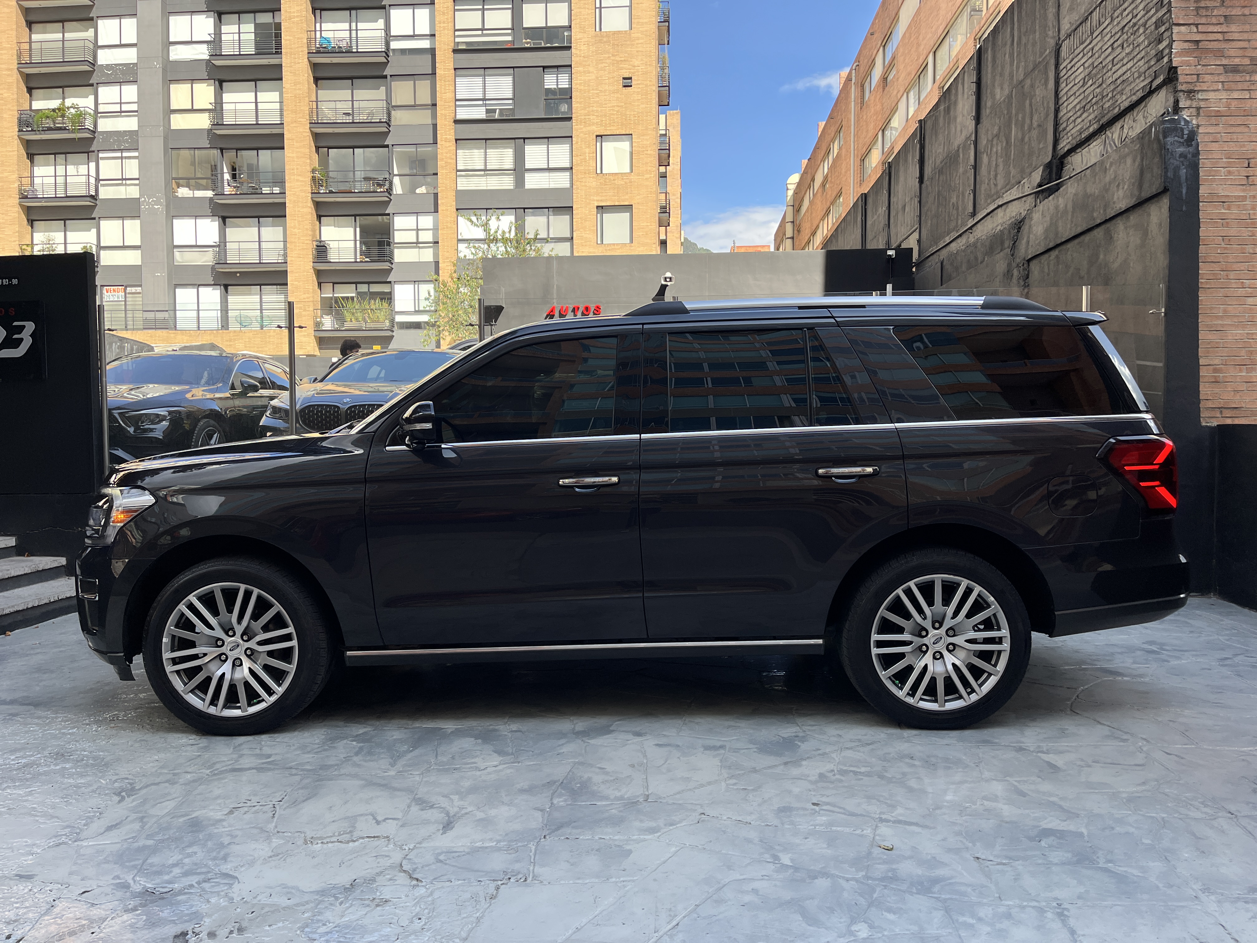 FORD EXPEDITION LIMITED 2022