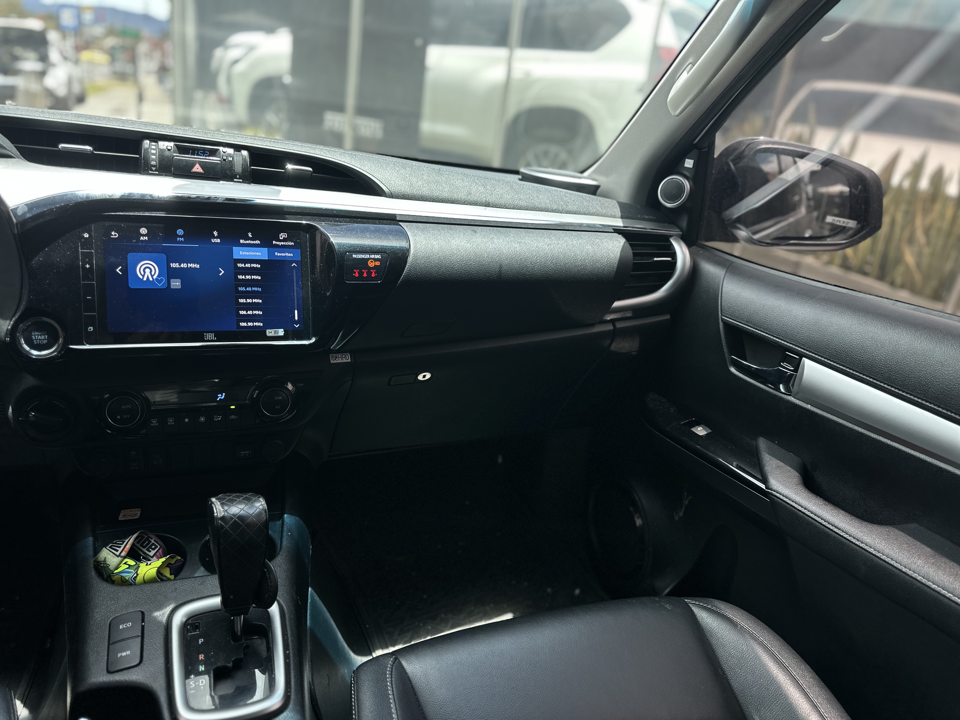 TOYOTA HILUX SRX 2024
