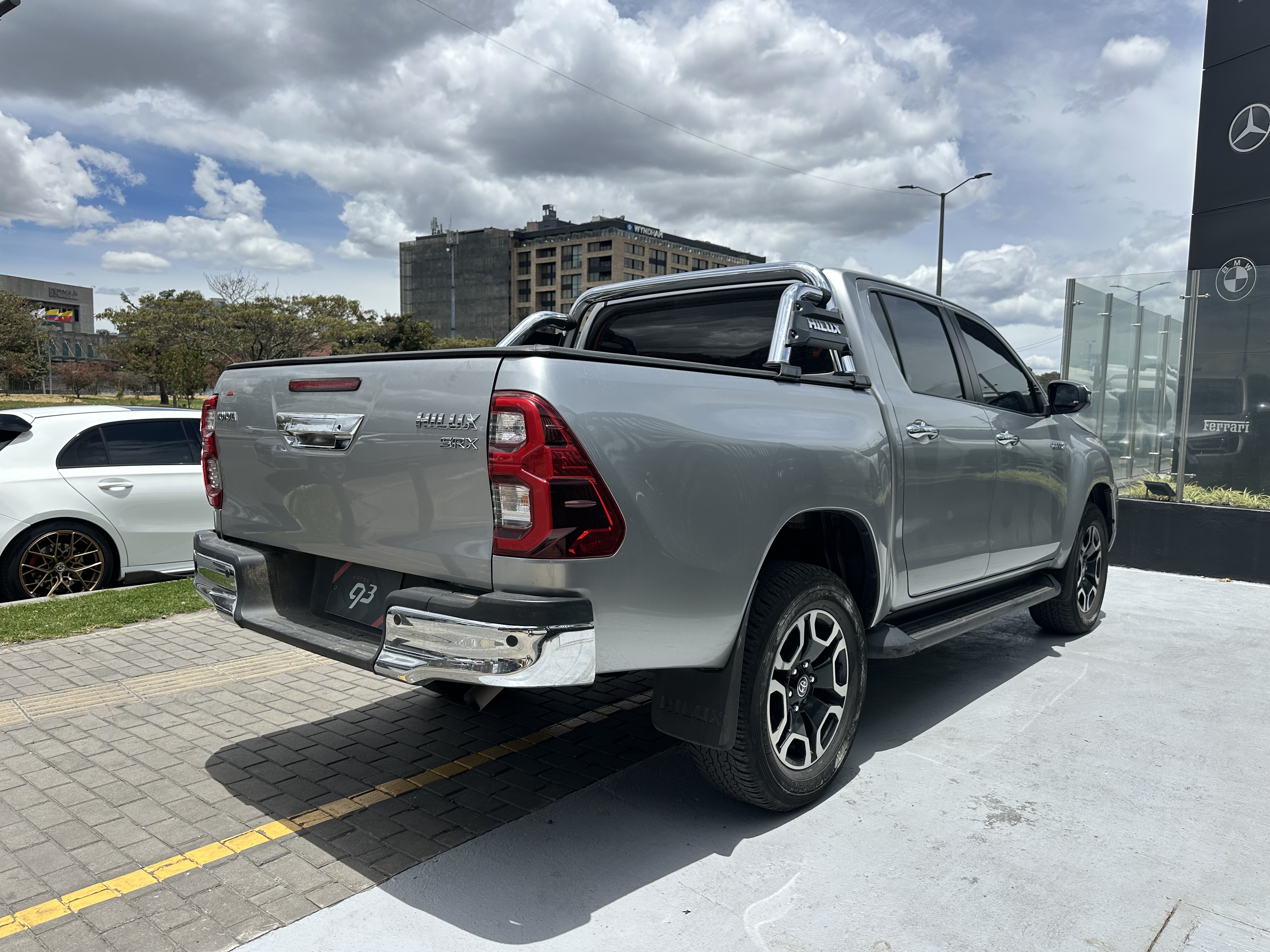 TOYOTA HILUX SRX 2024