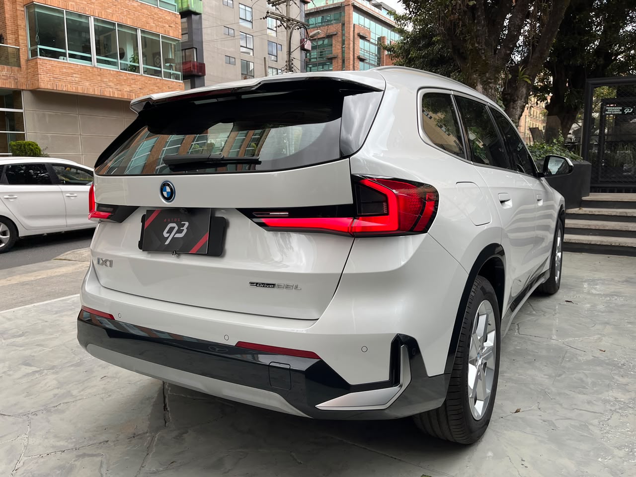 BMW IX1 2026