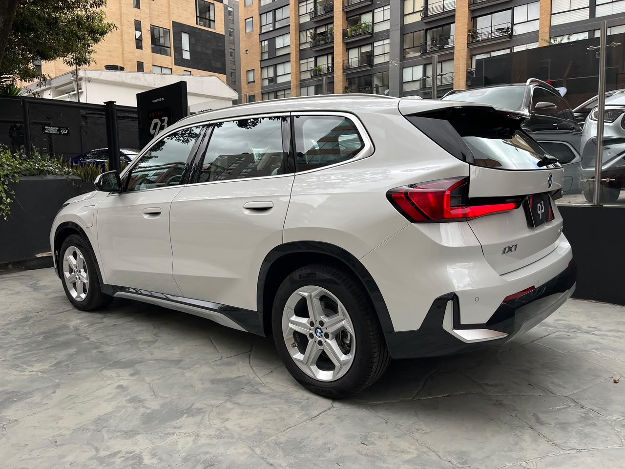 BMW IX1 2026